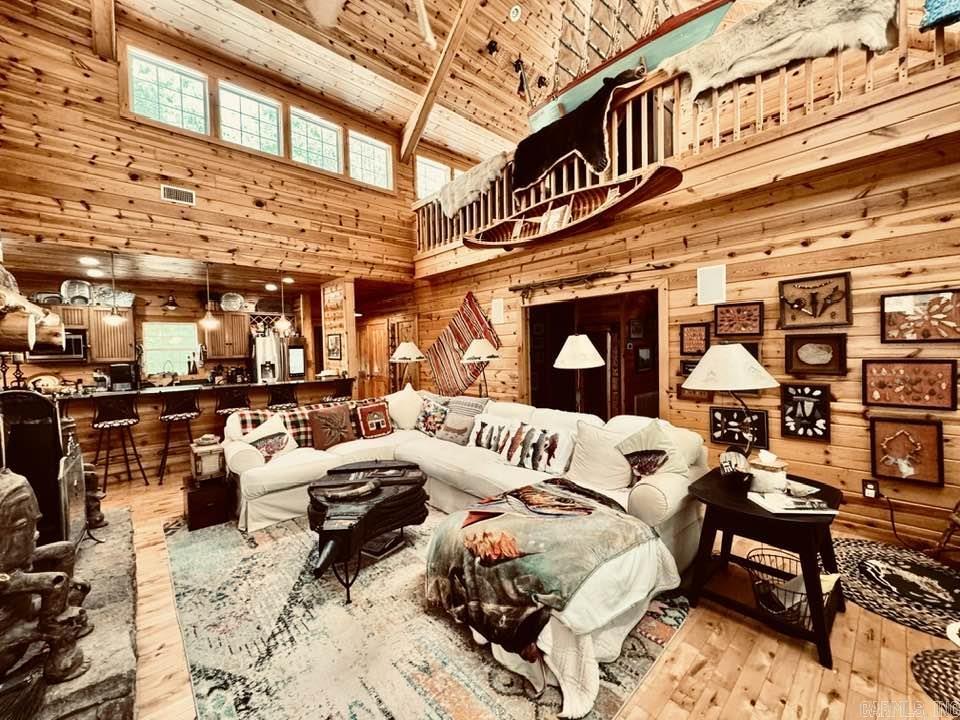 WHITE RIVER ESTATES - Residential