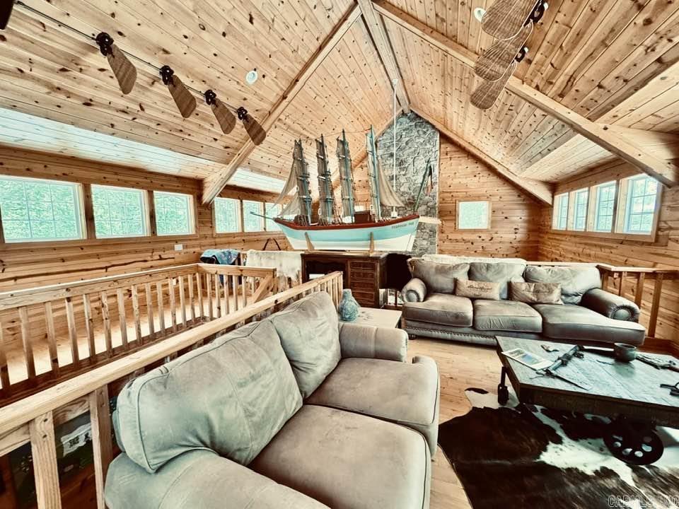 WHITE RIVER ESTATES - Residential