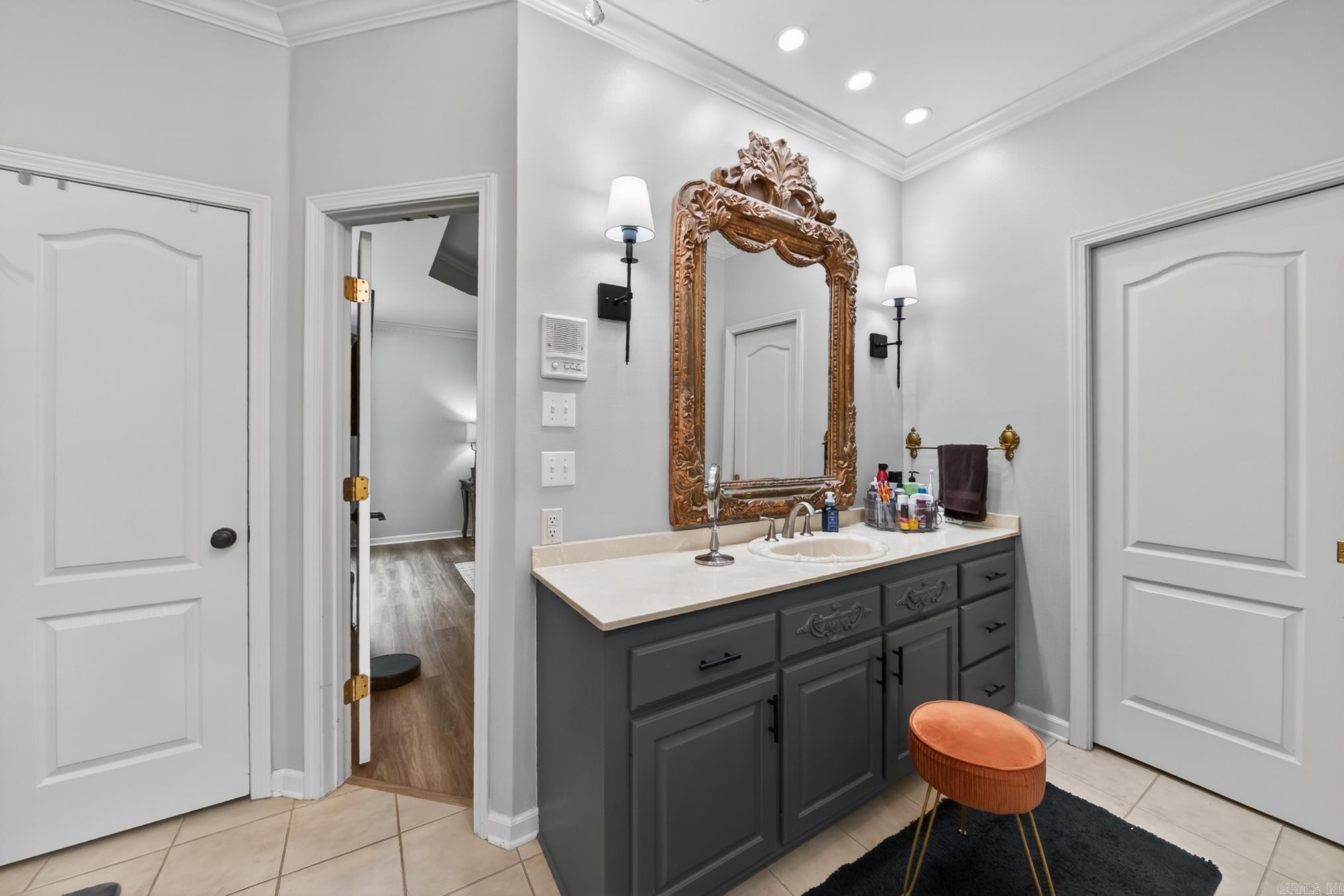 GREYSTONE - Residential