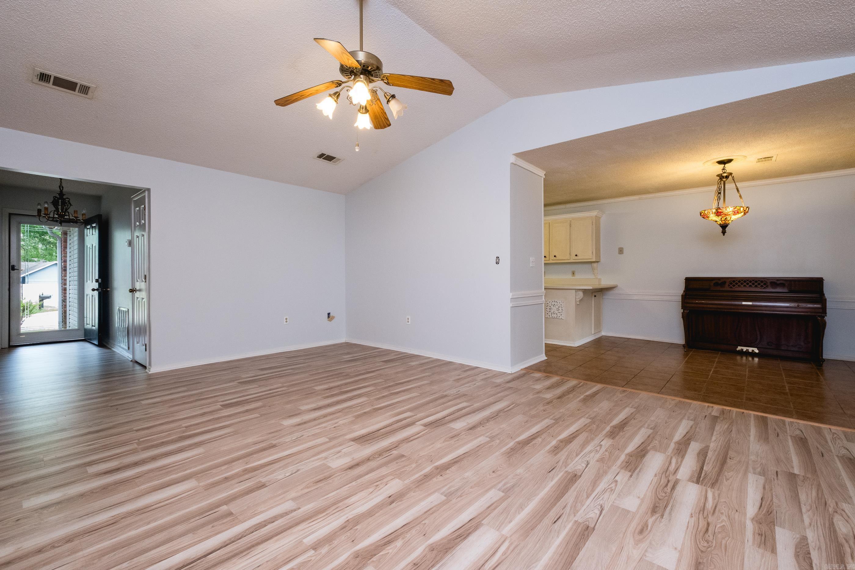 OTTER CREEK COMMUNITY - Residential