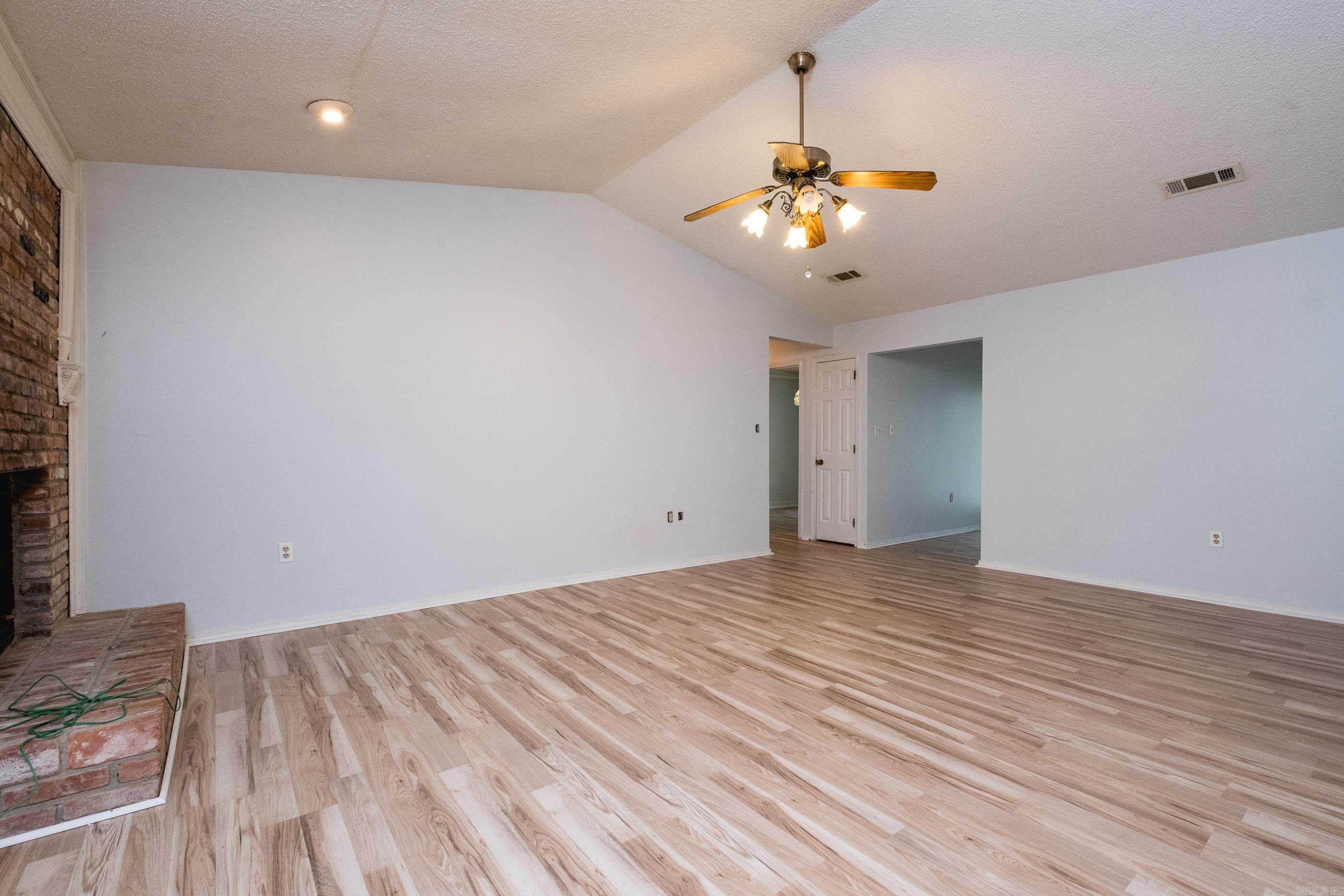 OTTER CREEK COMMUNITY - Residential