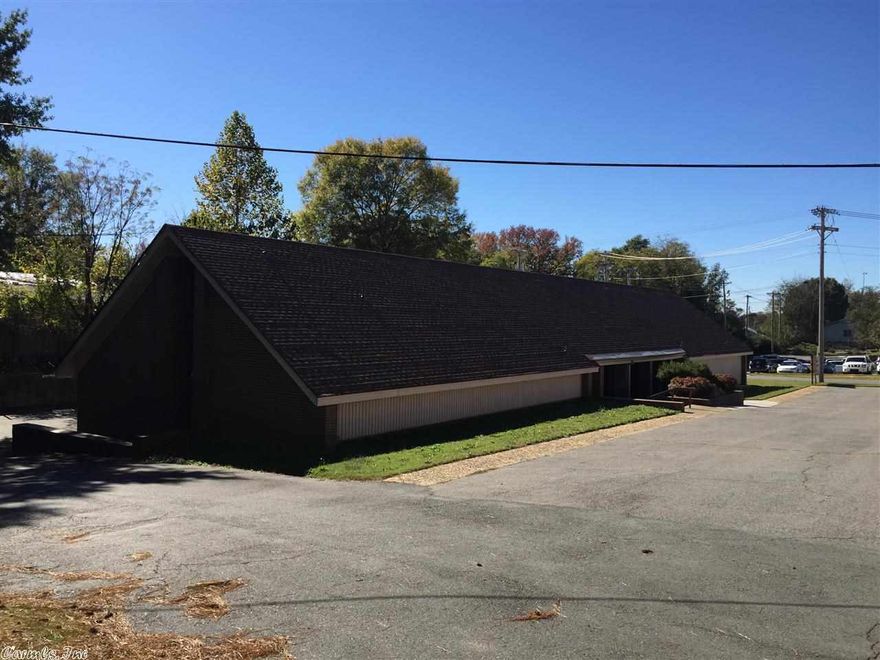 FORMER MEDICAL OFFICE NEAR SALINE MEMORIAL HOSPITAL