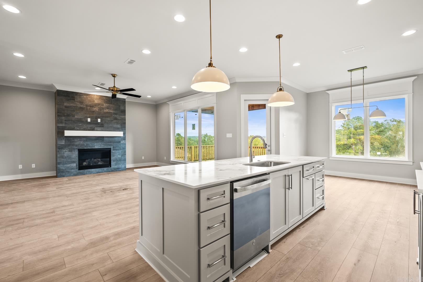 MAUMELLE VALLEY ESTATES - Residential