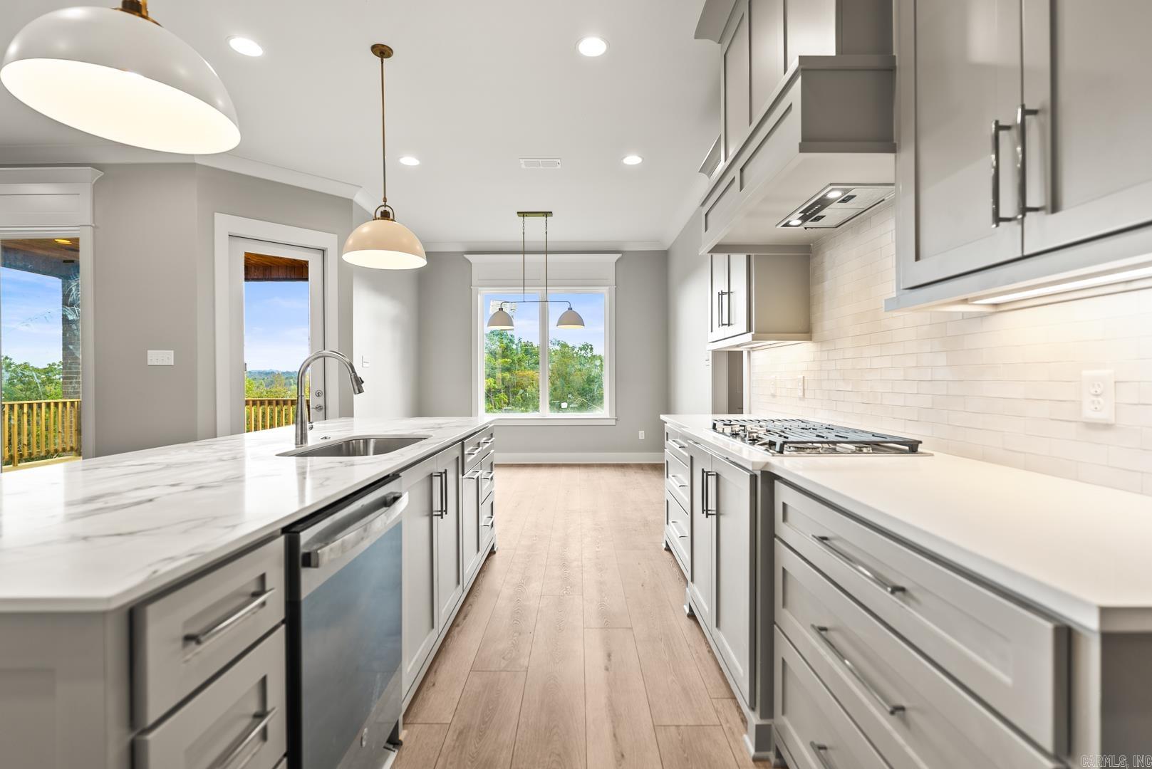 MAUMELLE VALLEY ESTATES - Residential