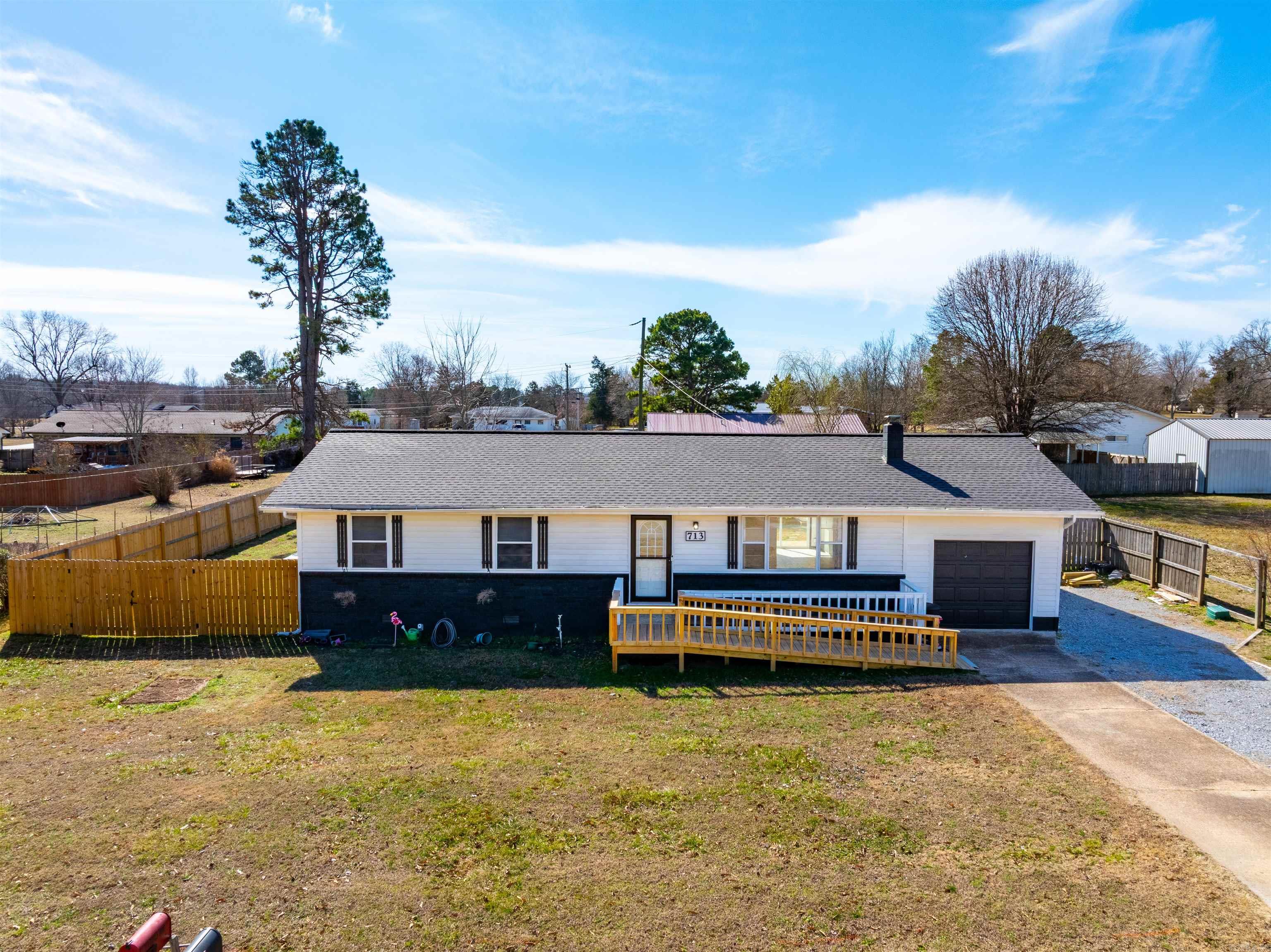 TRAMMELWOOD - Residential