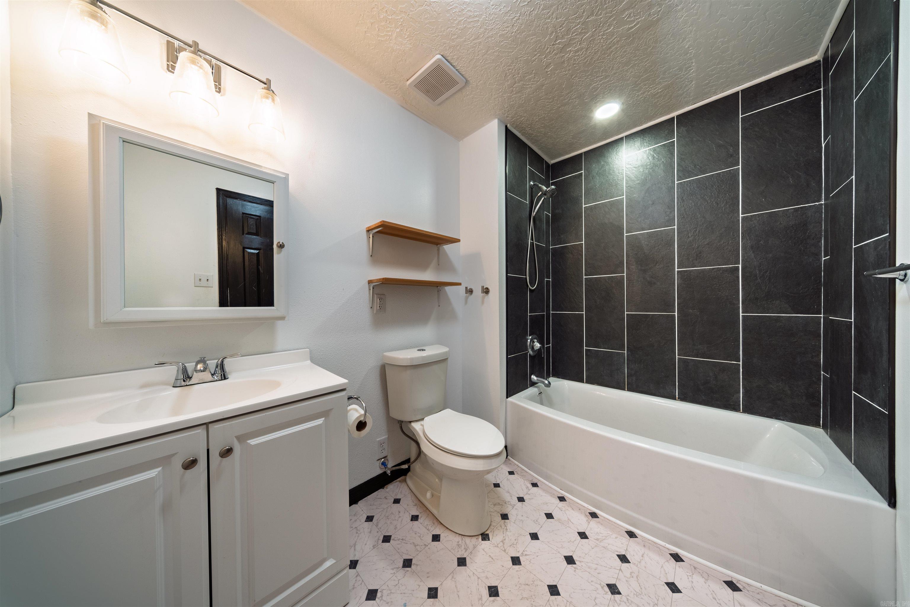 TRAMMELWOOD - Residential