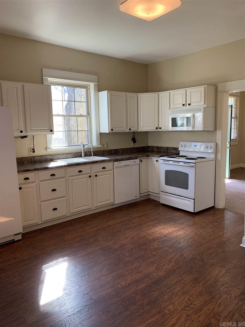 Stiff Station - Residential Lease