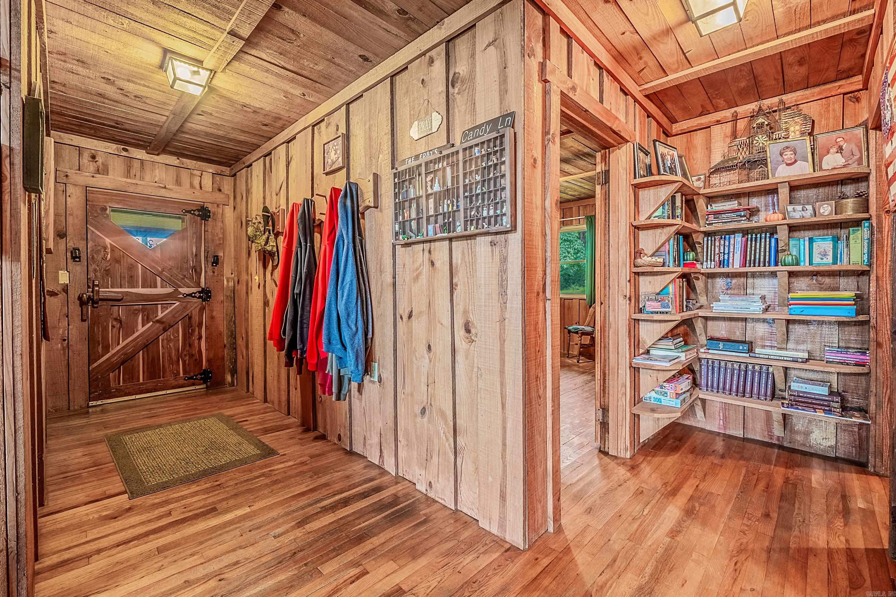 Metes & Bounds - Residential