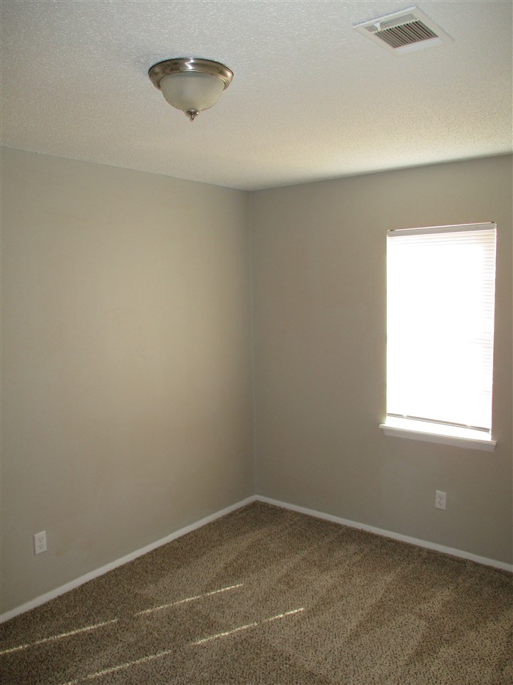 Holly Hill Estates - Residential Lease