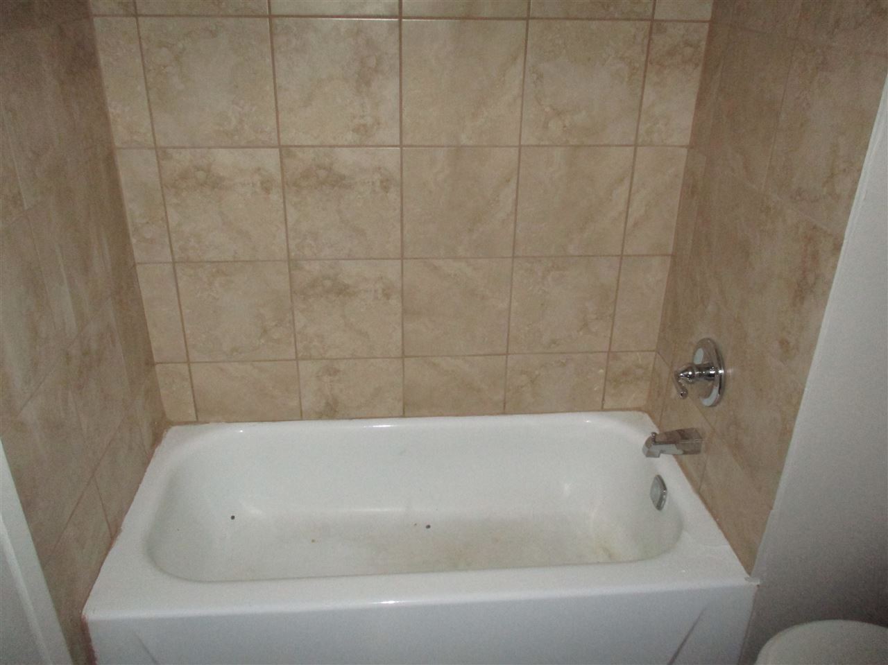 Holly Hill Estates - Residential Lease