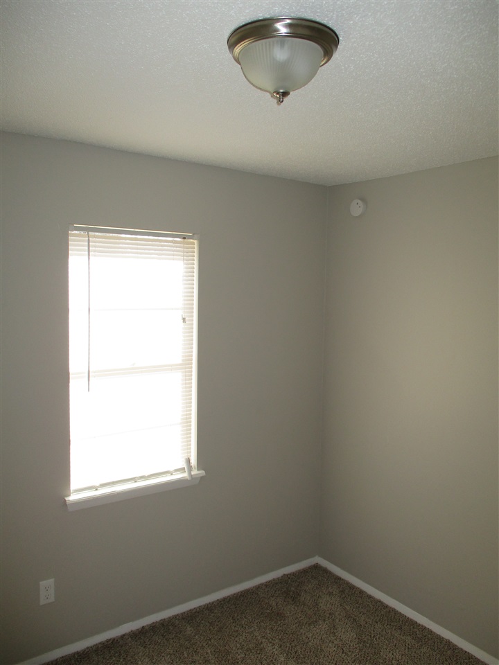 Holly Hill Estates - Residential Lease