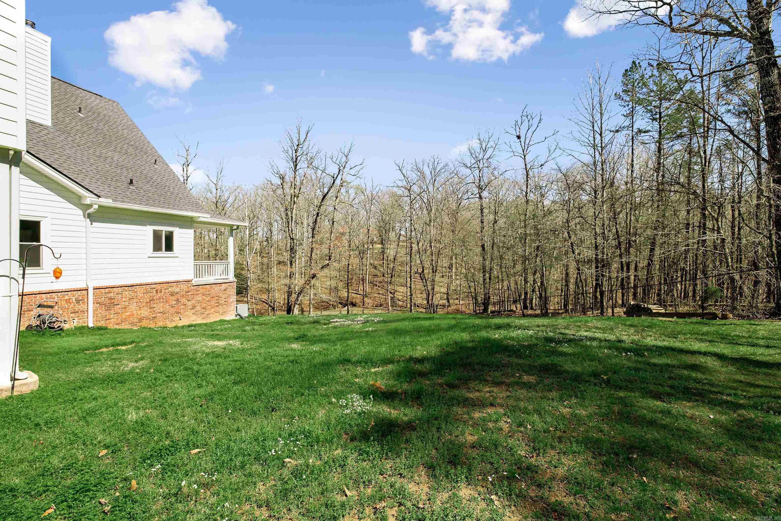 KENTUCKY FOOTHILLS - Residential