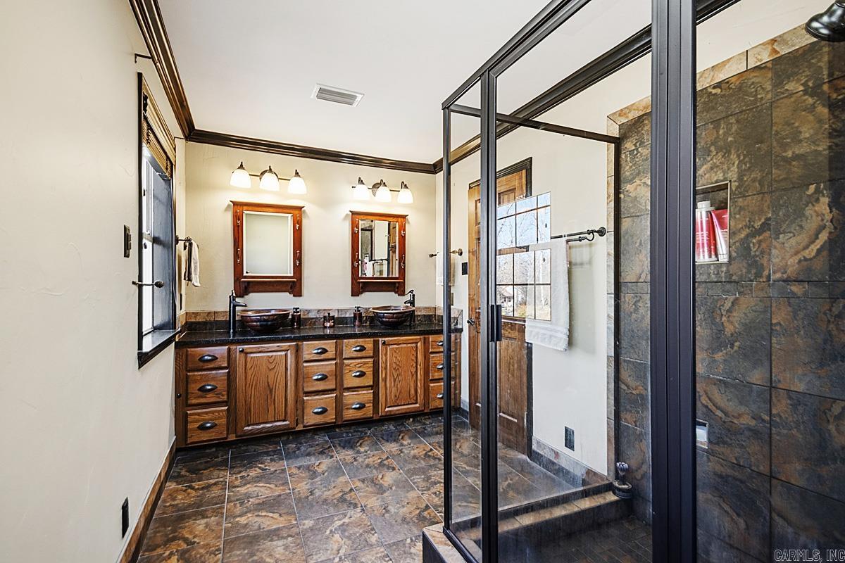 SHACKLEFORD ACRES - Residential