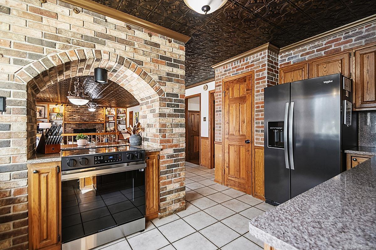 SHACKLEFORD ACRES - Residential