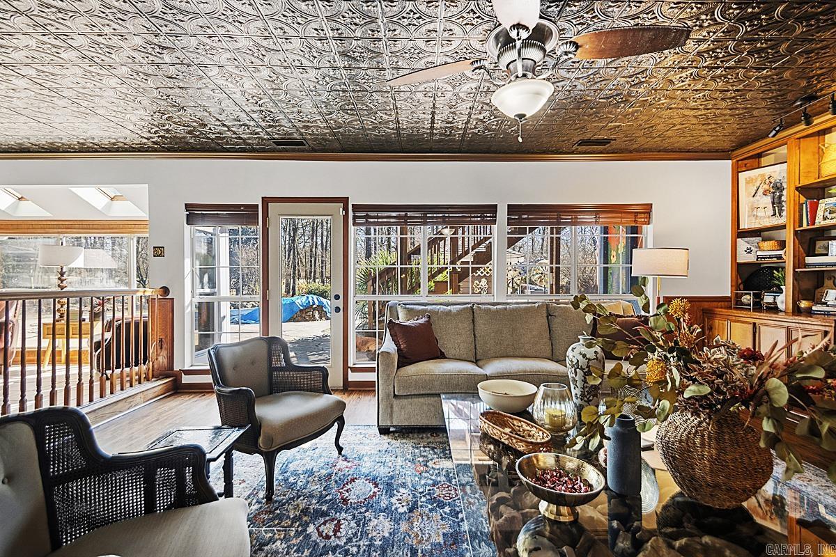 SHACKLEFORD ACRES - Residential