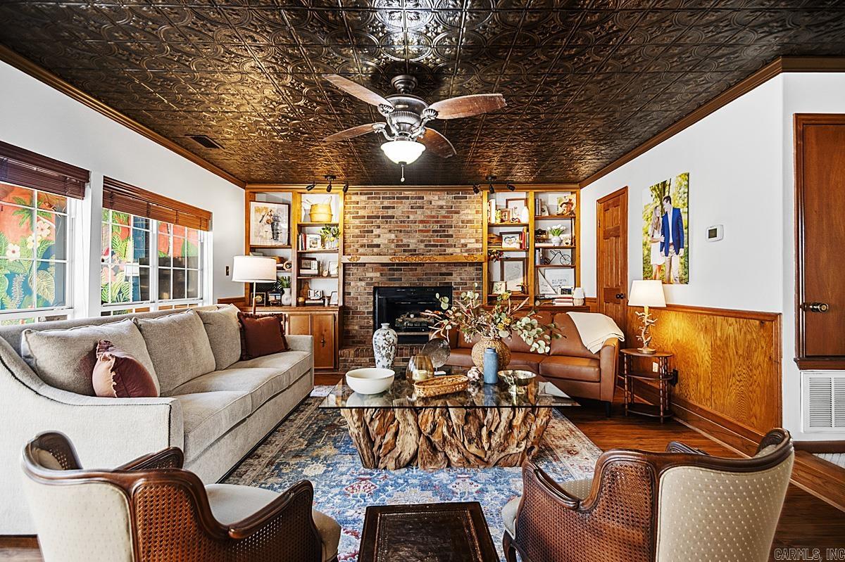 SHACKLEFORD ACRES - Residential