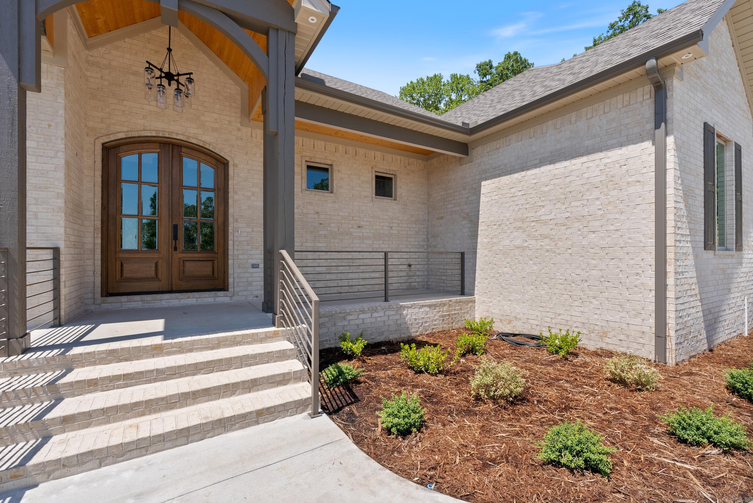 BEAR DEN ESTATES - Residential