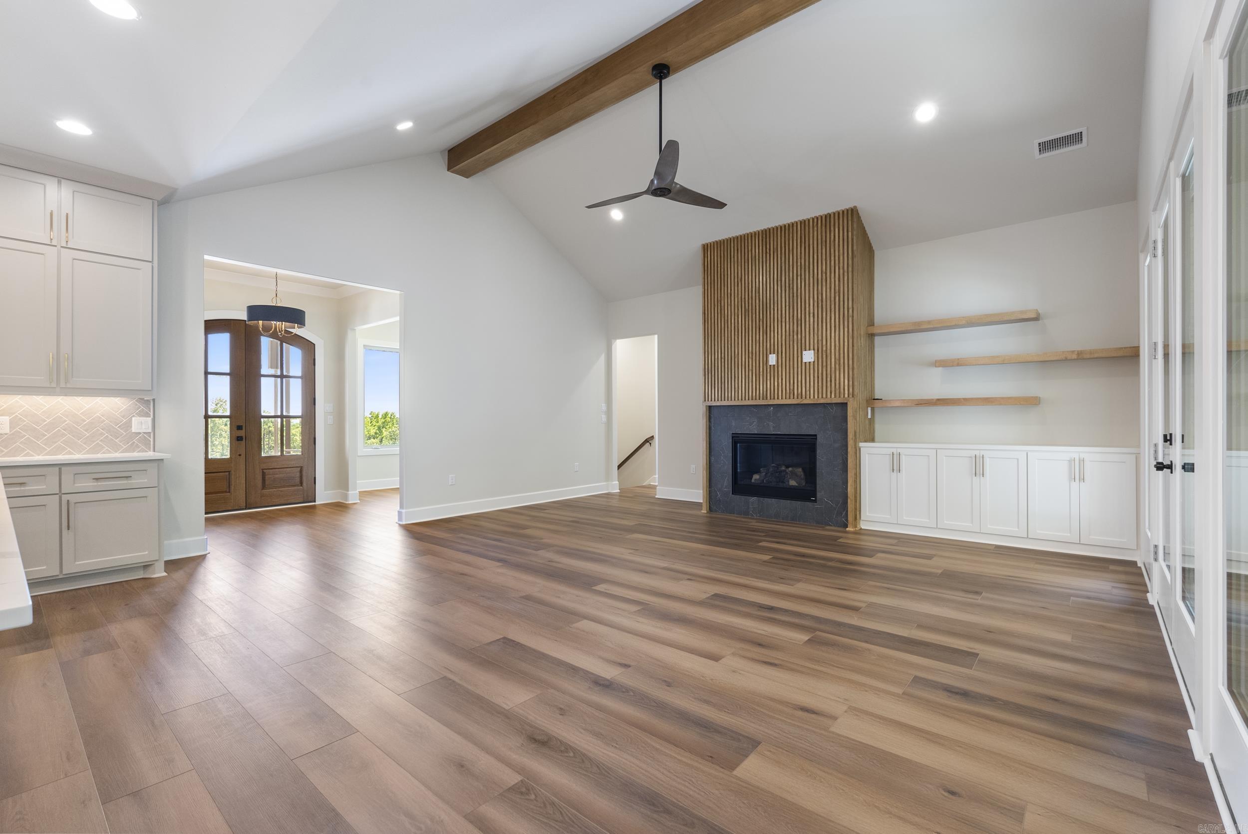 BEAR DEN ESTATES - Residential