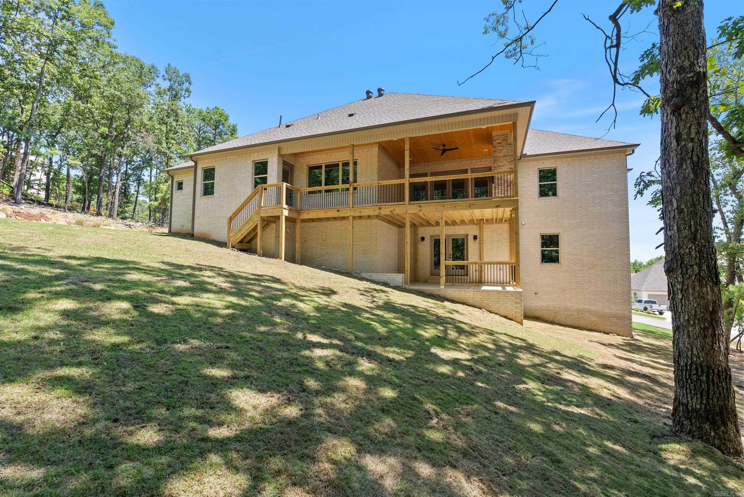 BEAR DEN ESTATES - Residential