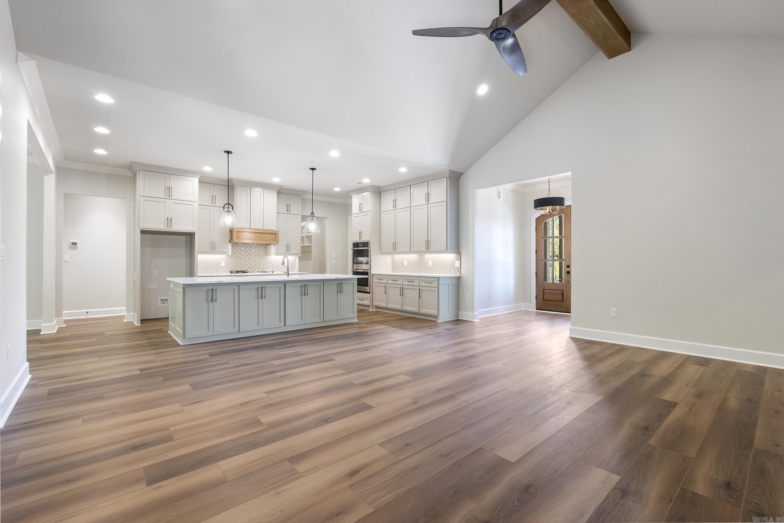 BEAR DEN ESTATES - Residential