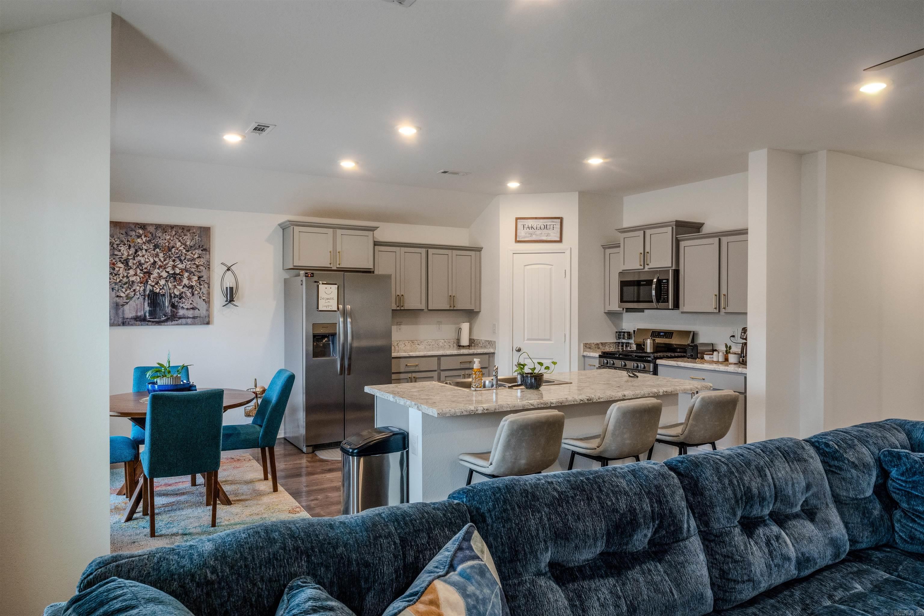 SPRINGLAKE TRAILS - Residential