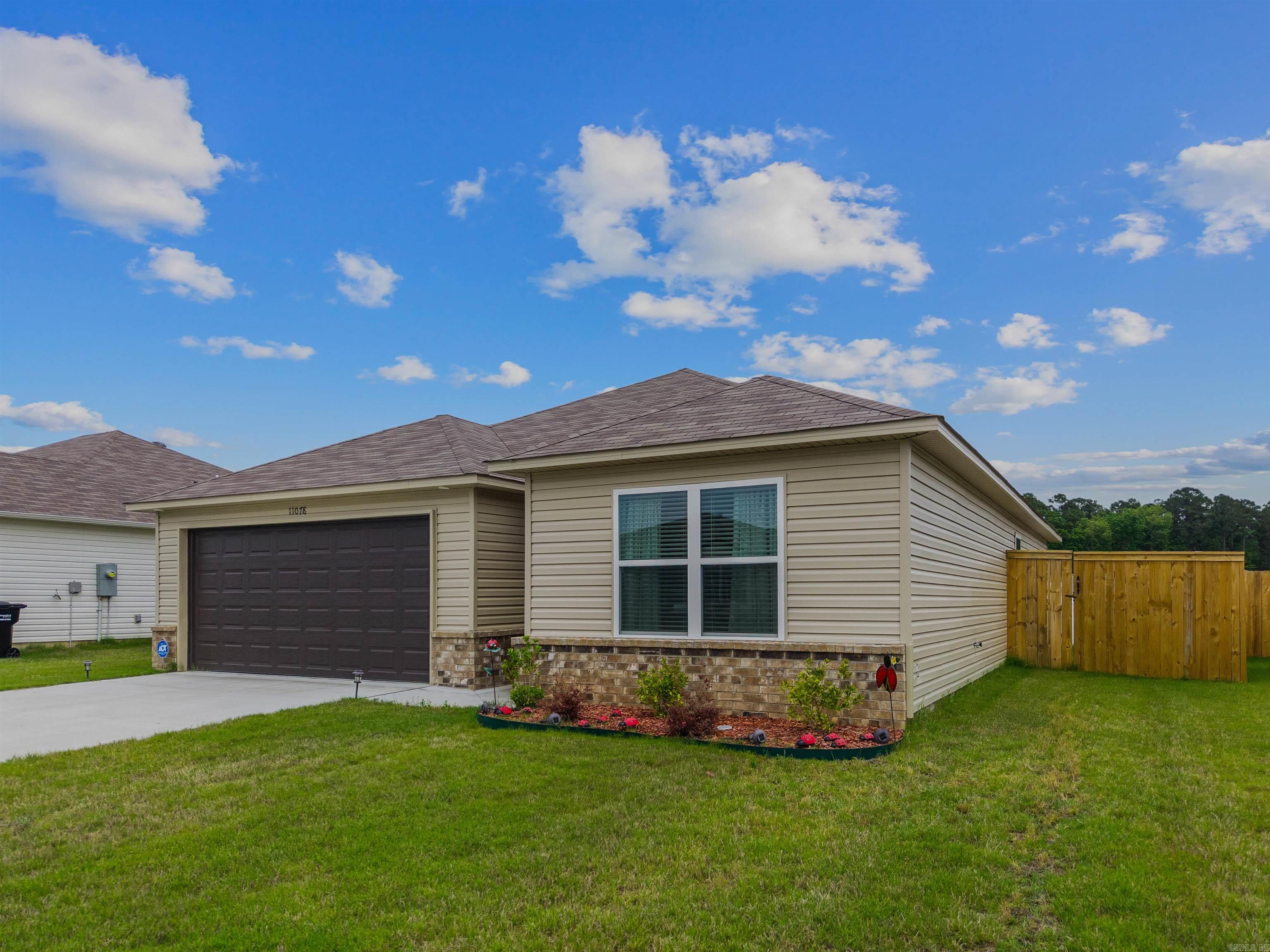 SPRINGLAKE TRAILS - Residential