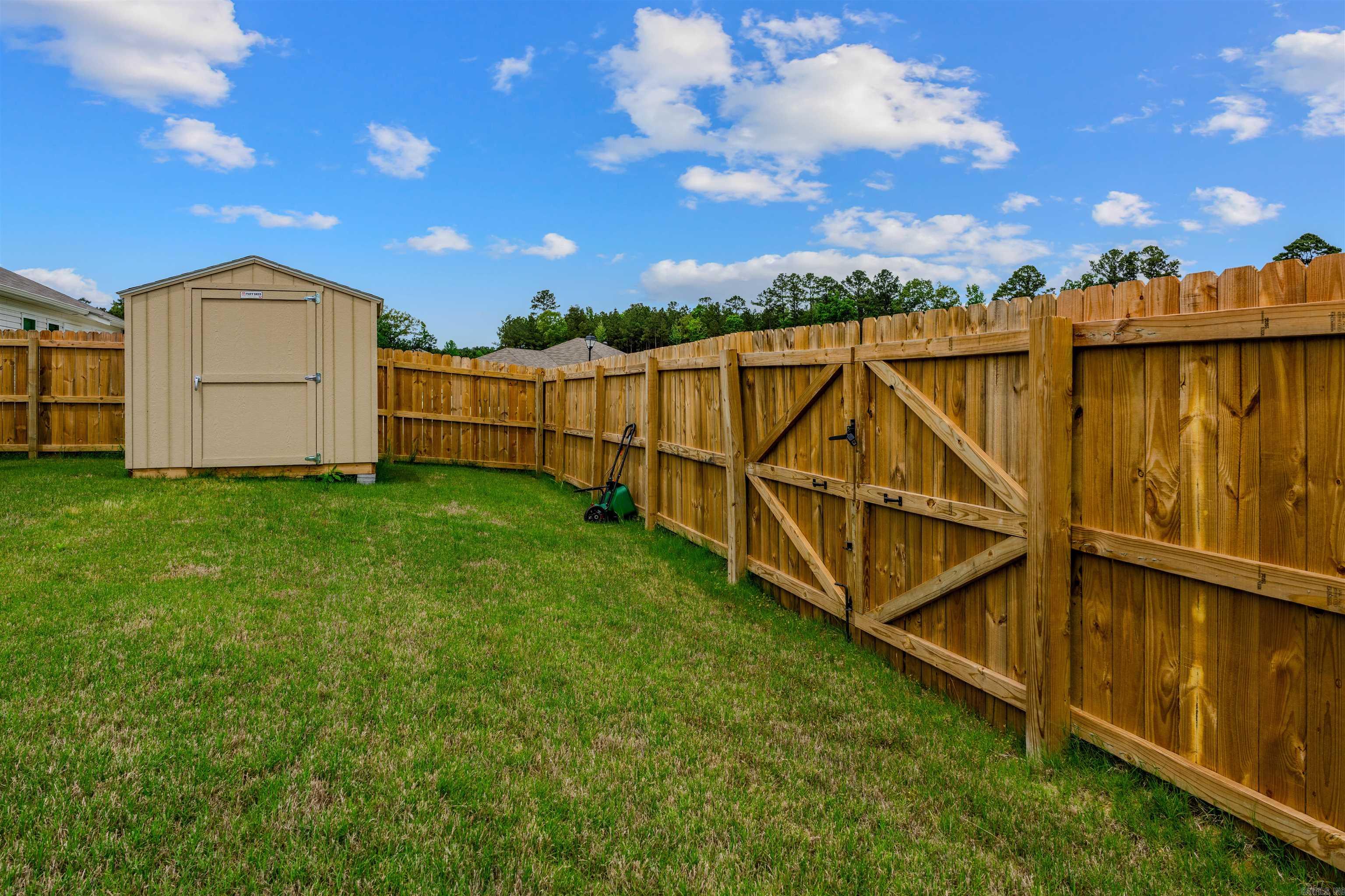 SPRINGLAKE TRAILS - Residential