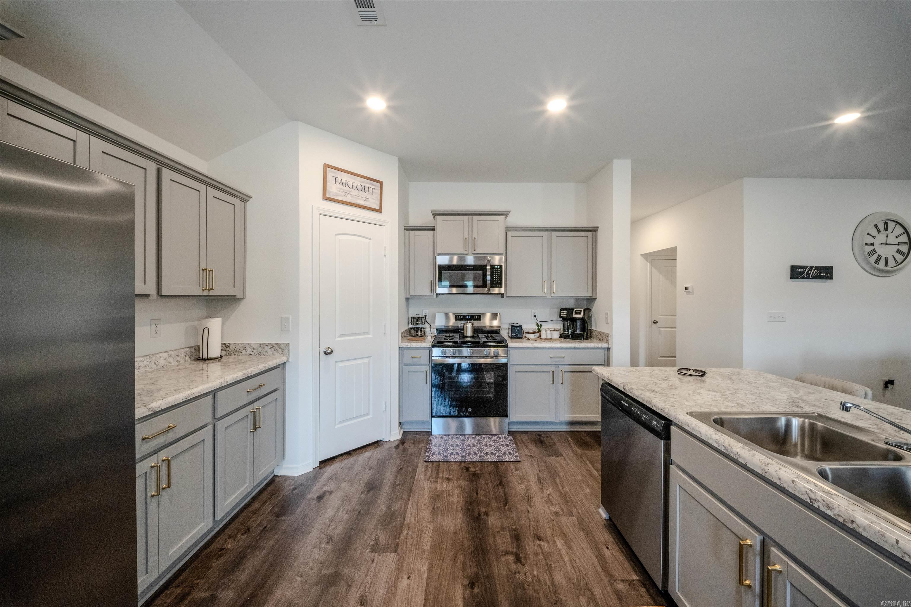 SPRINGLAKE TRAILS - Residential