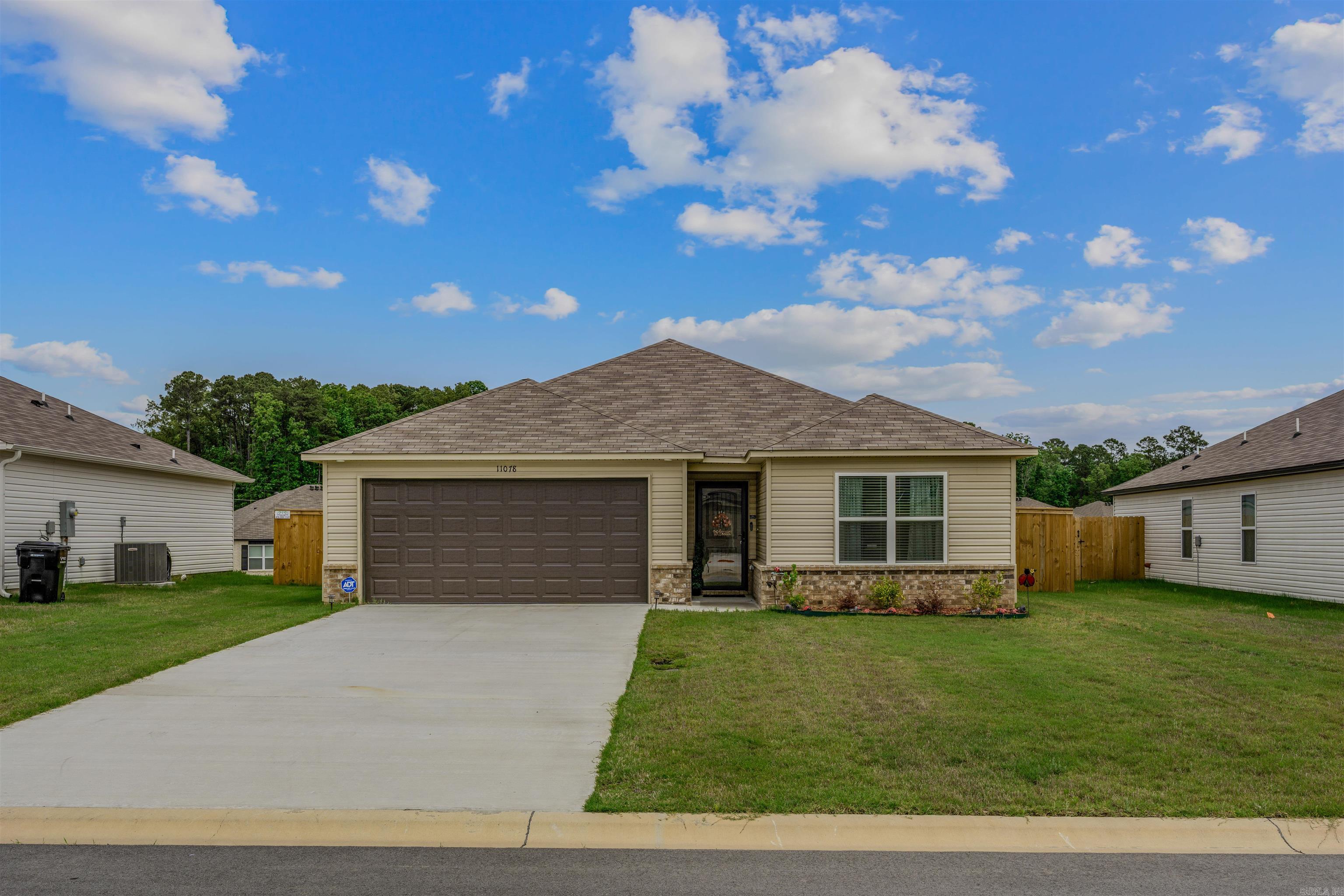 SPRINGLAKE TRAILS - Residential