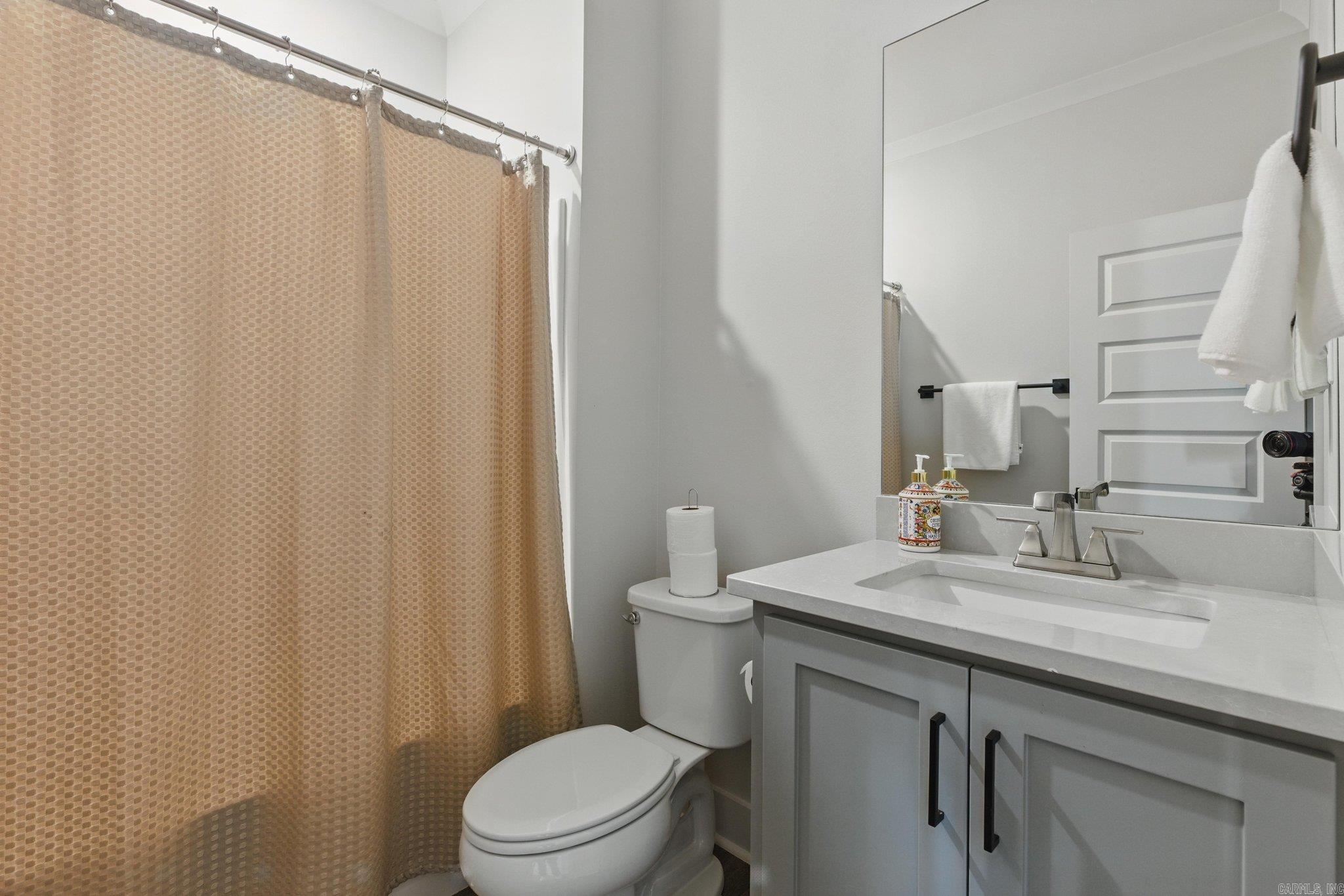 EDGEWOOD PHASE 1 - Residential Lease