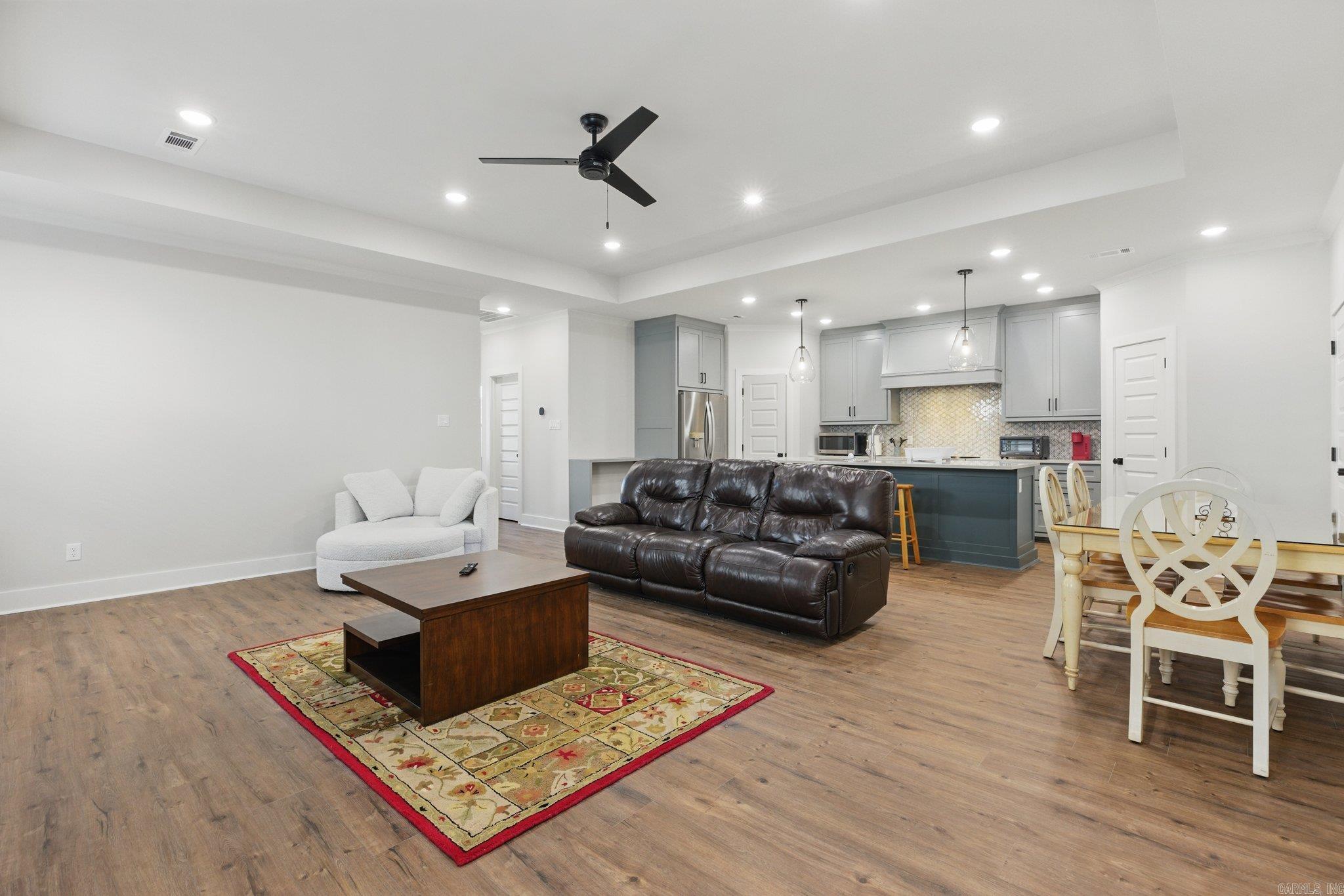 EDGEWOOD PHASE 1 - Residential Lease