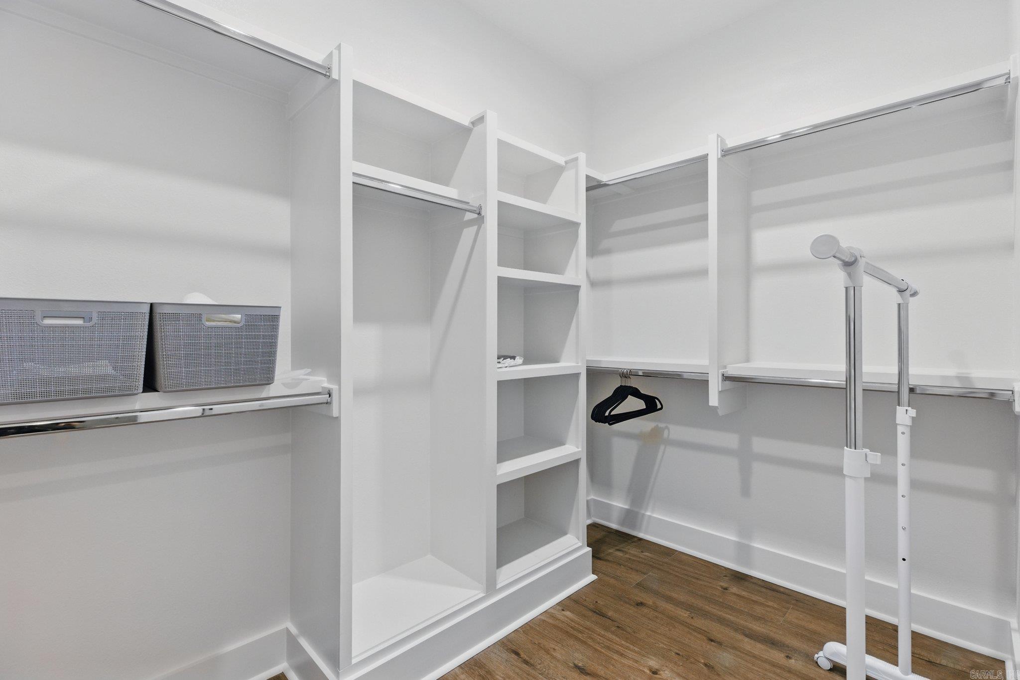 EDGEWOOD PHASE 1 - Residential Lease