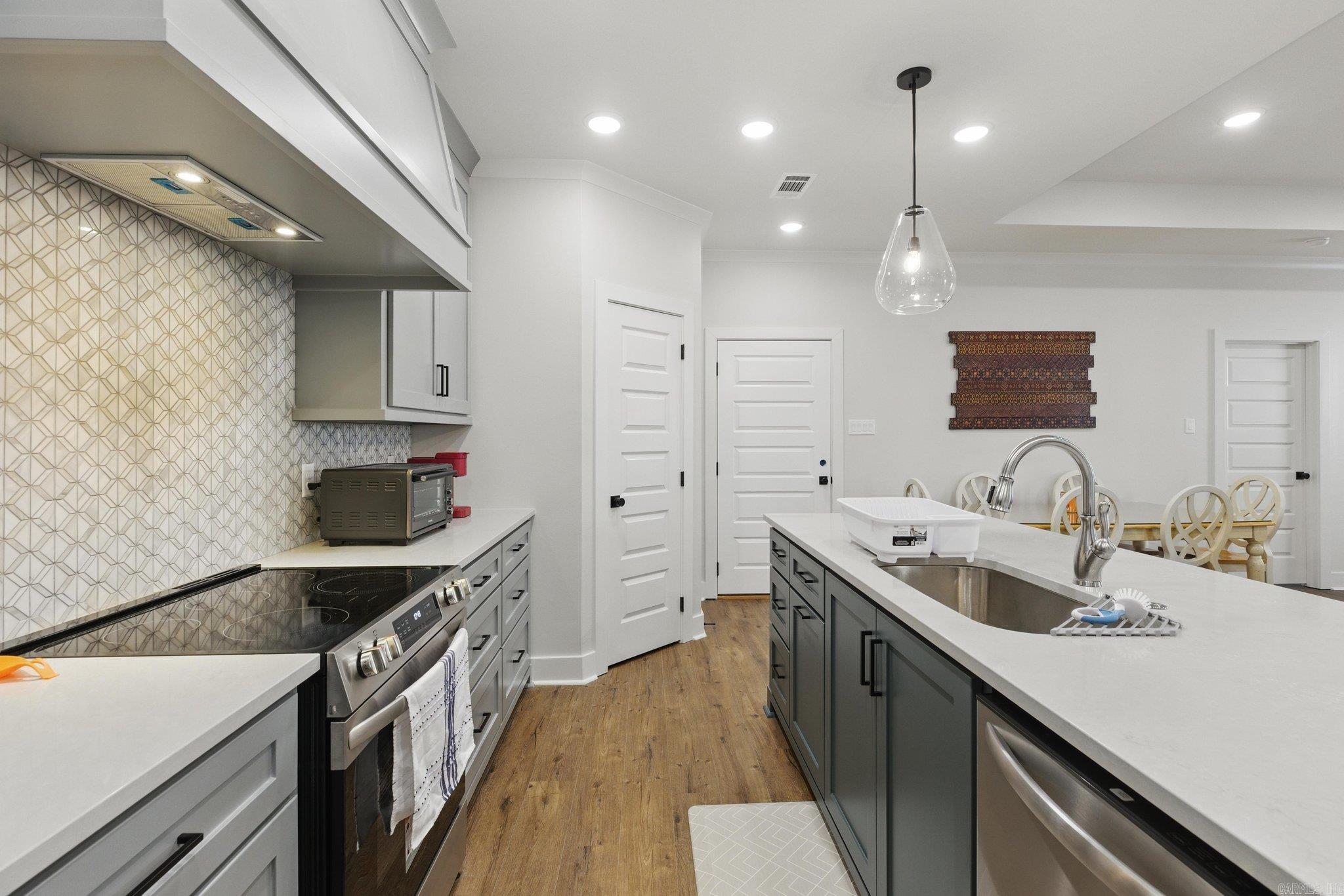 EDGEWOOD PHASE 1 - Residential Lease