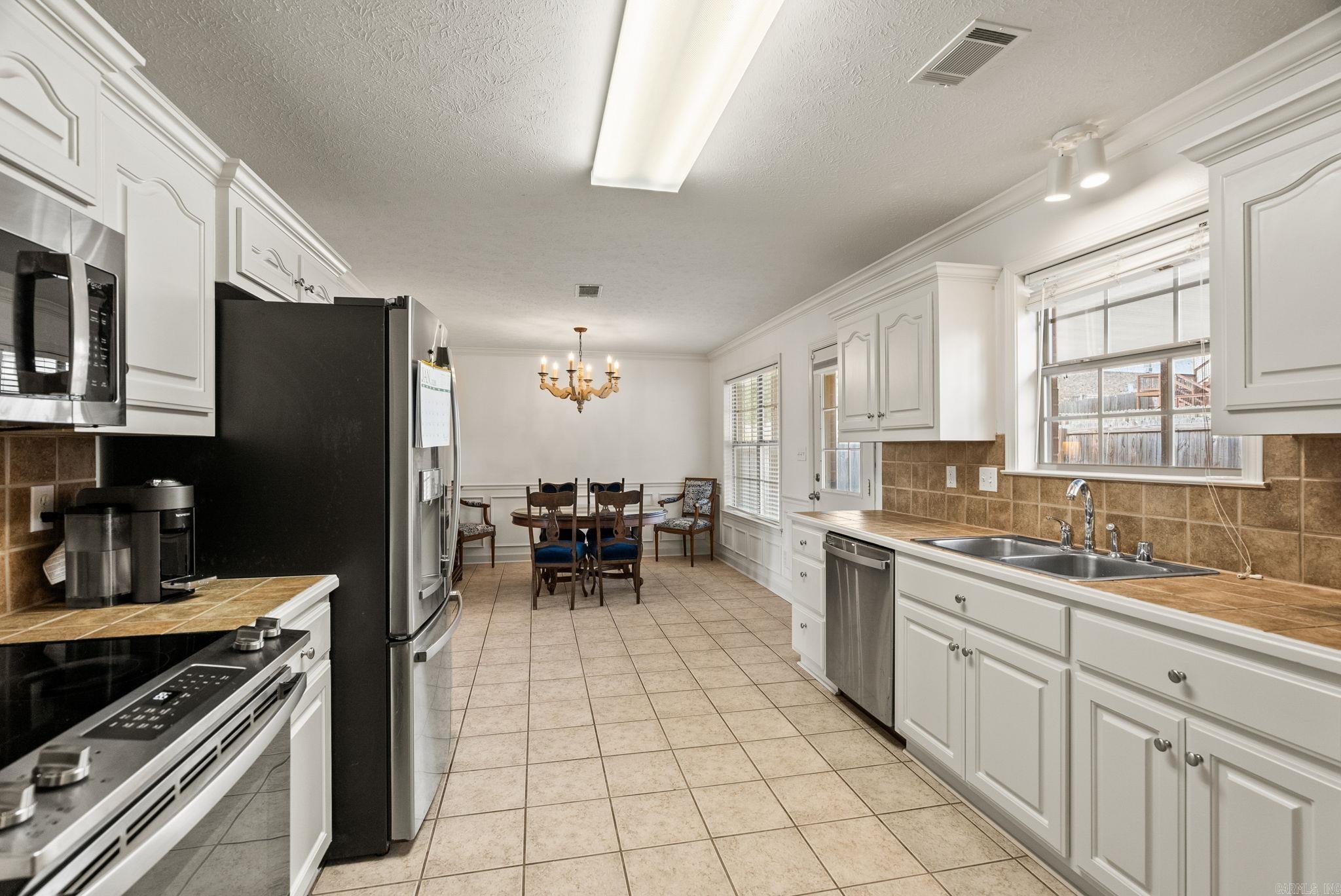 MAUMELLE VALLEY ESTATES - Residential