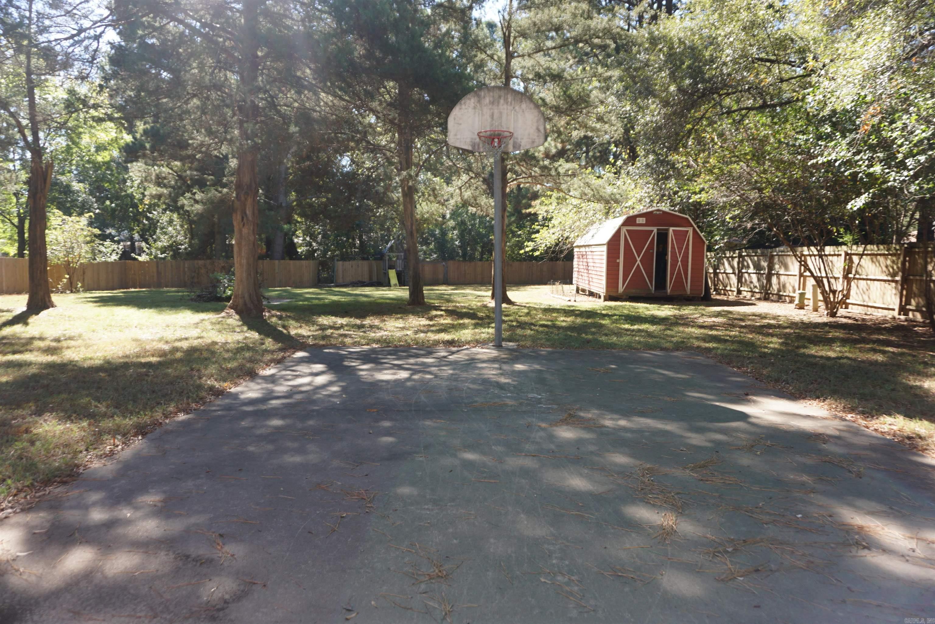 WESTERN HILLS ADD - Residential