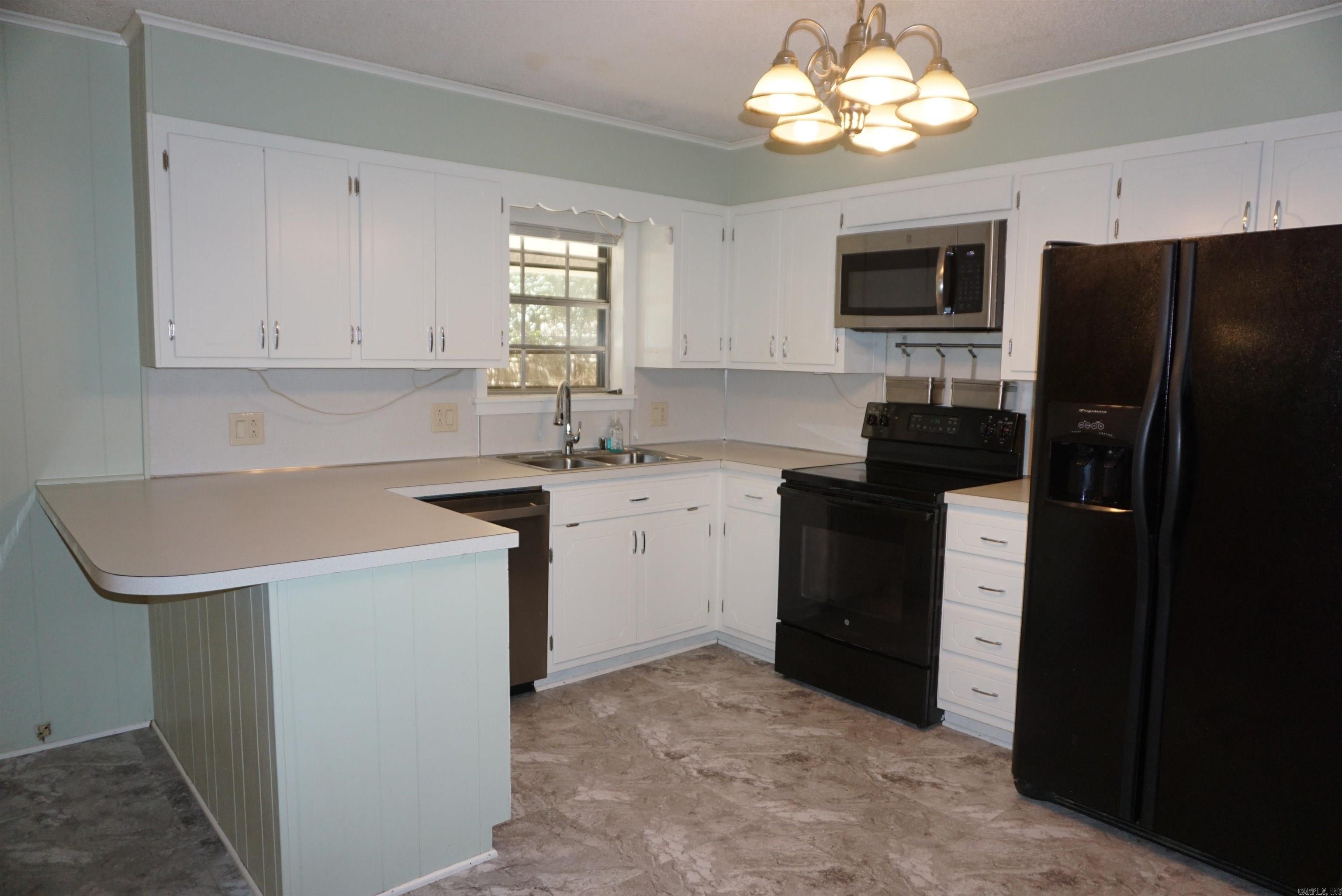 WESTERN HILLS ADD - Residential