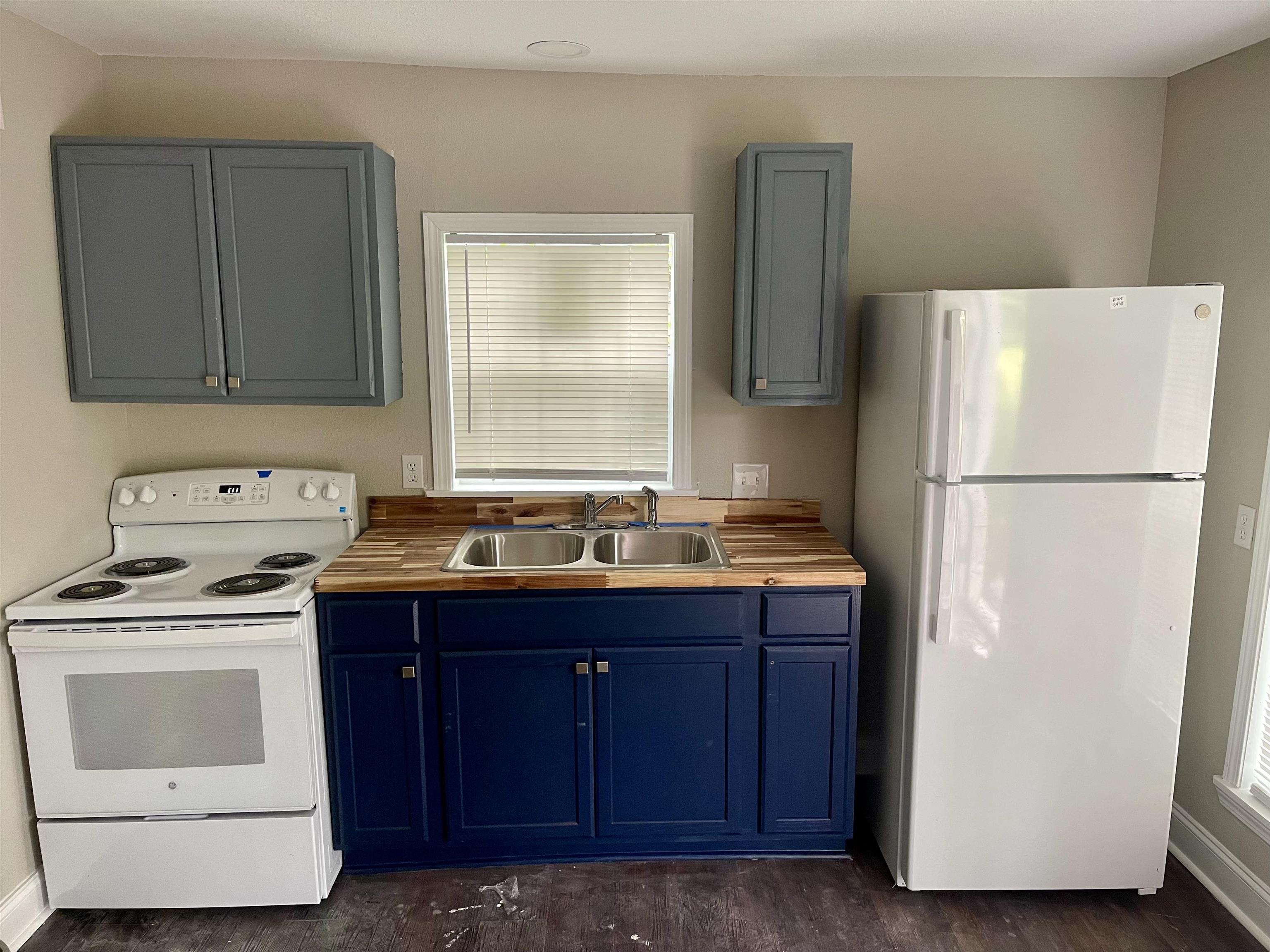 RUDDLE HEIGHTS ADD - Residential Lease