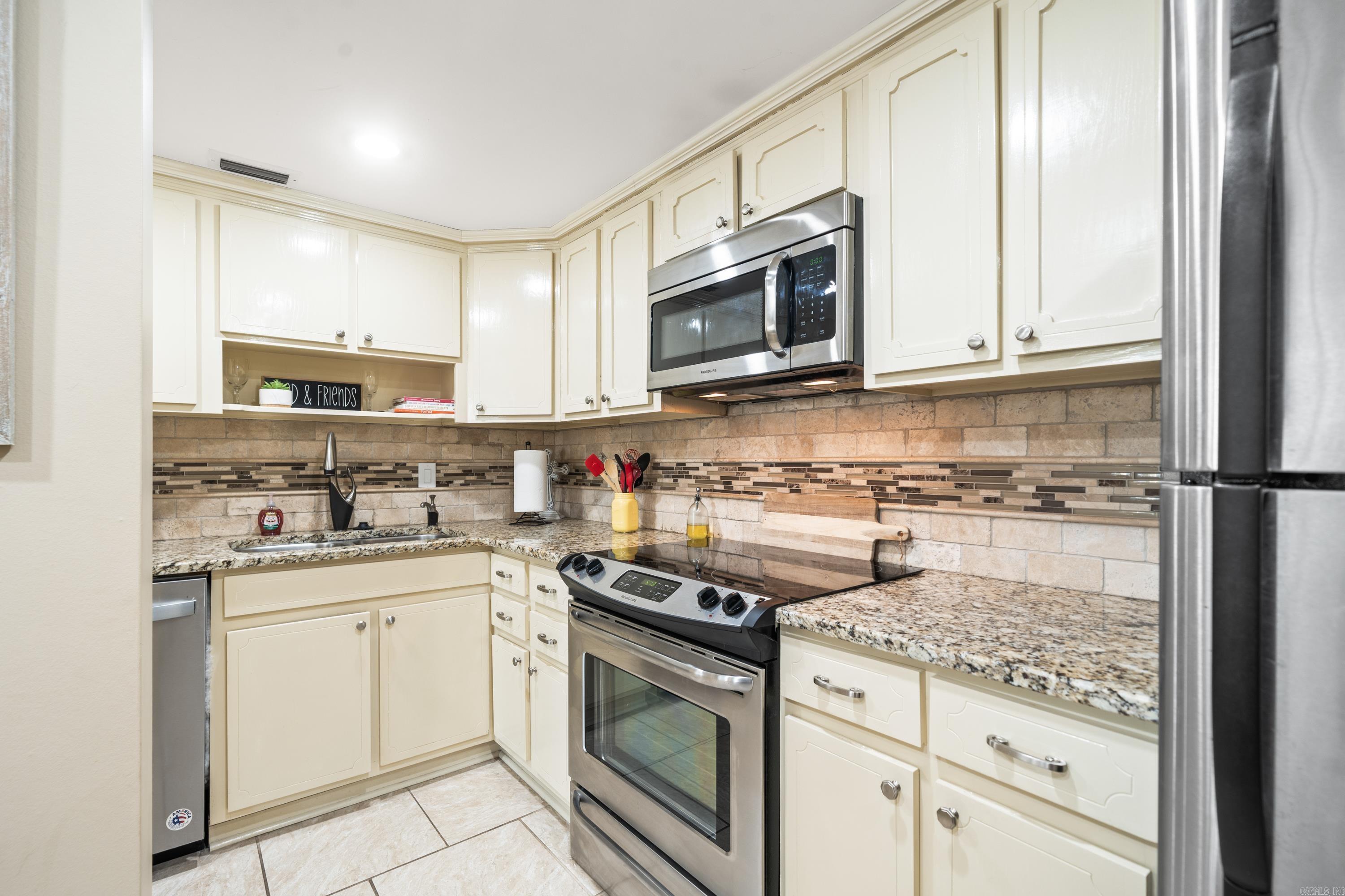 BEACON MANOR HPR - Residential