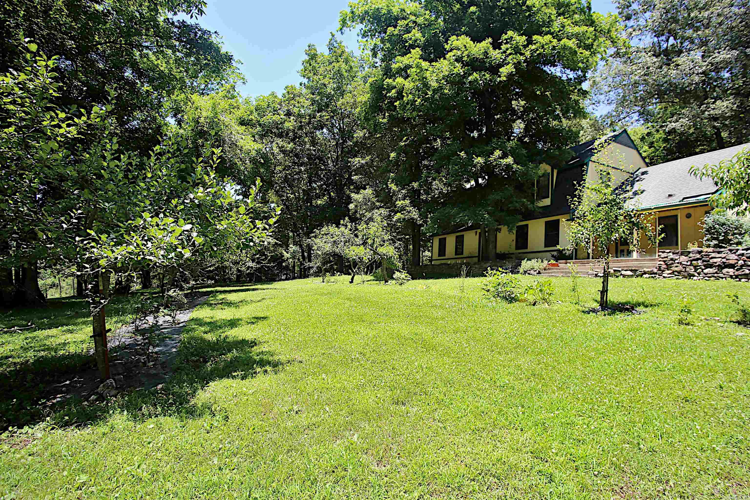 Country - Residential