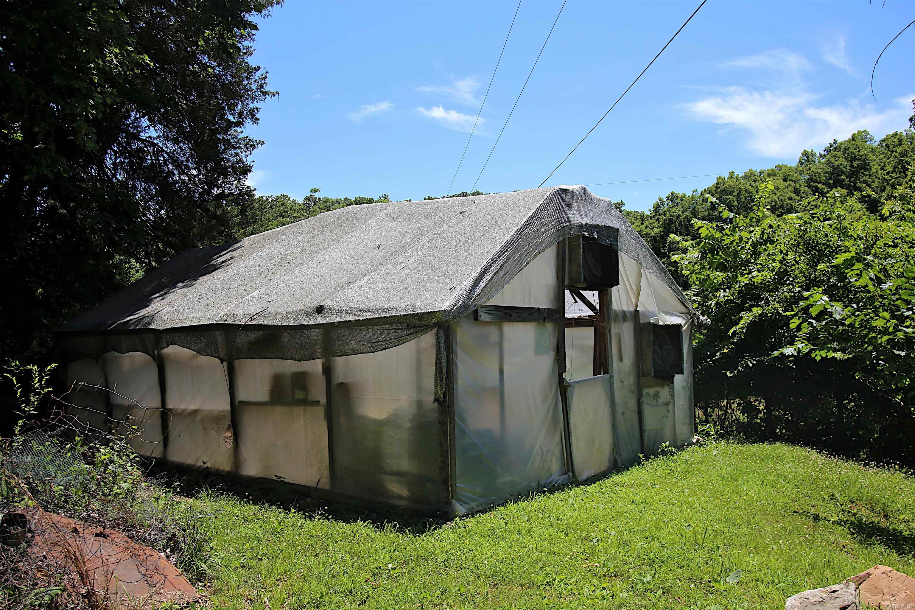 Country - Residential