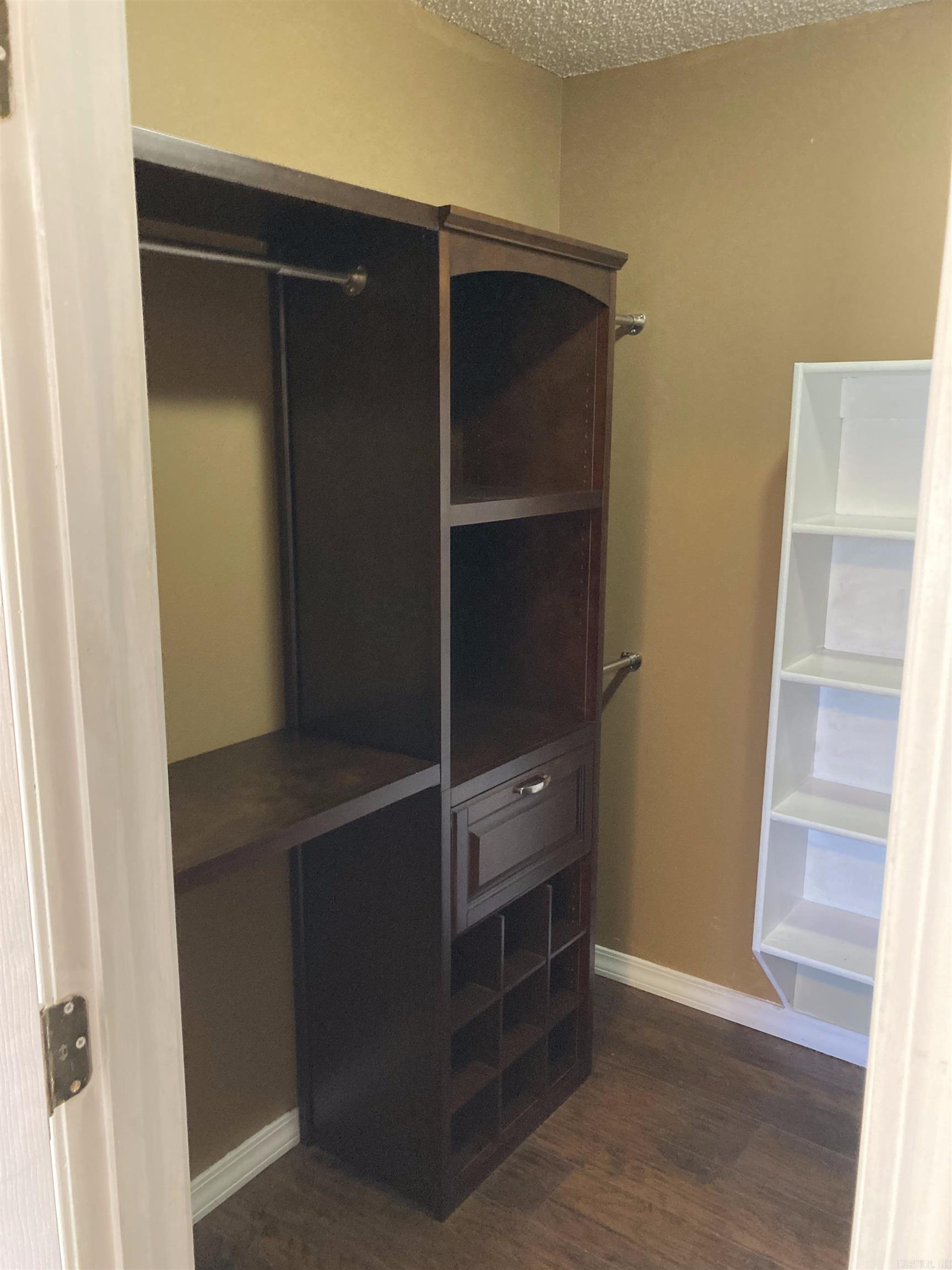 Robinwood - Residential Lease