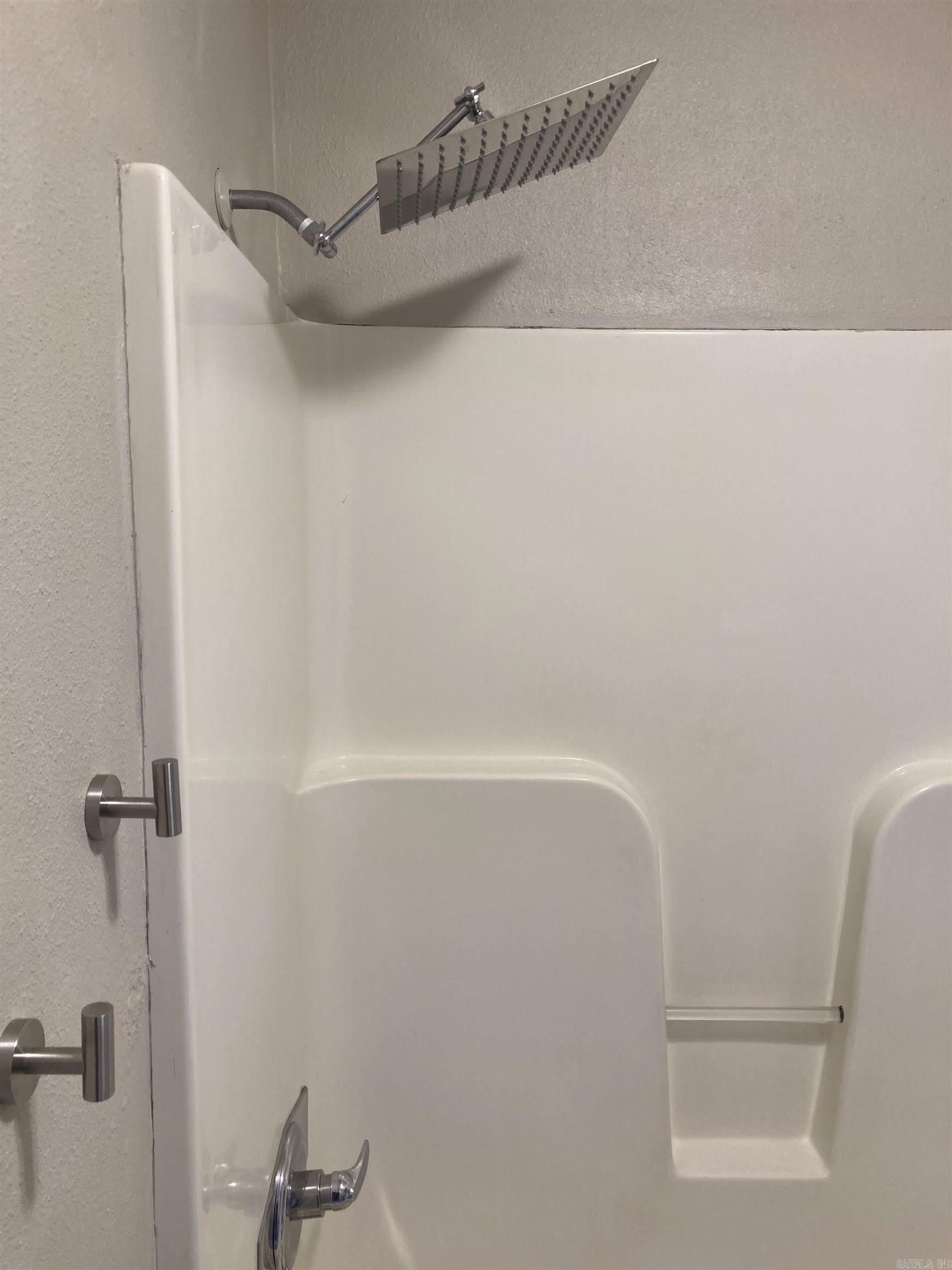 Robinwood - Residential Lease