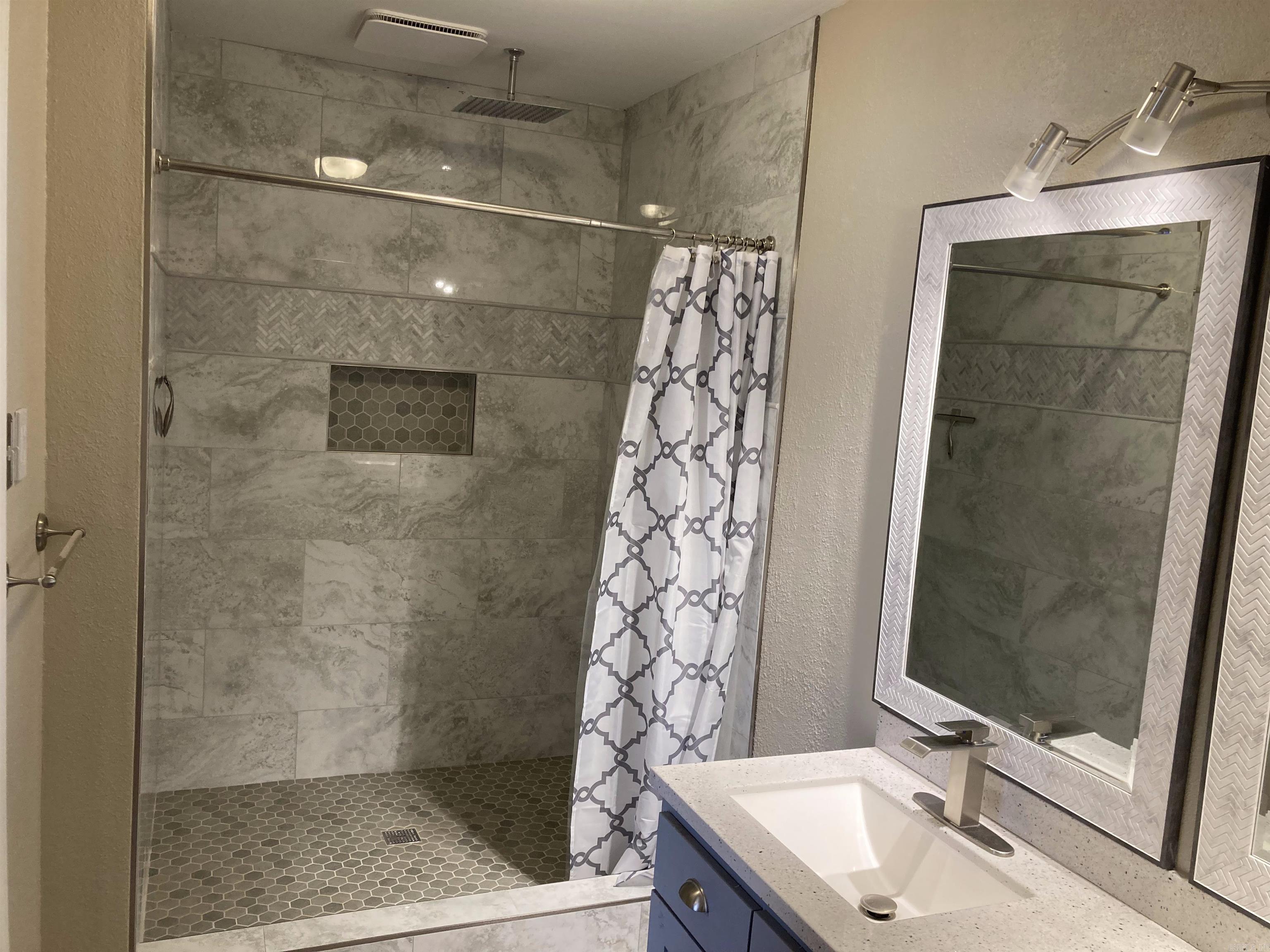 Robinwood - Residential Lease