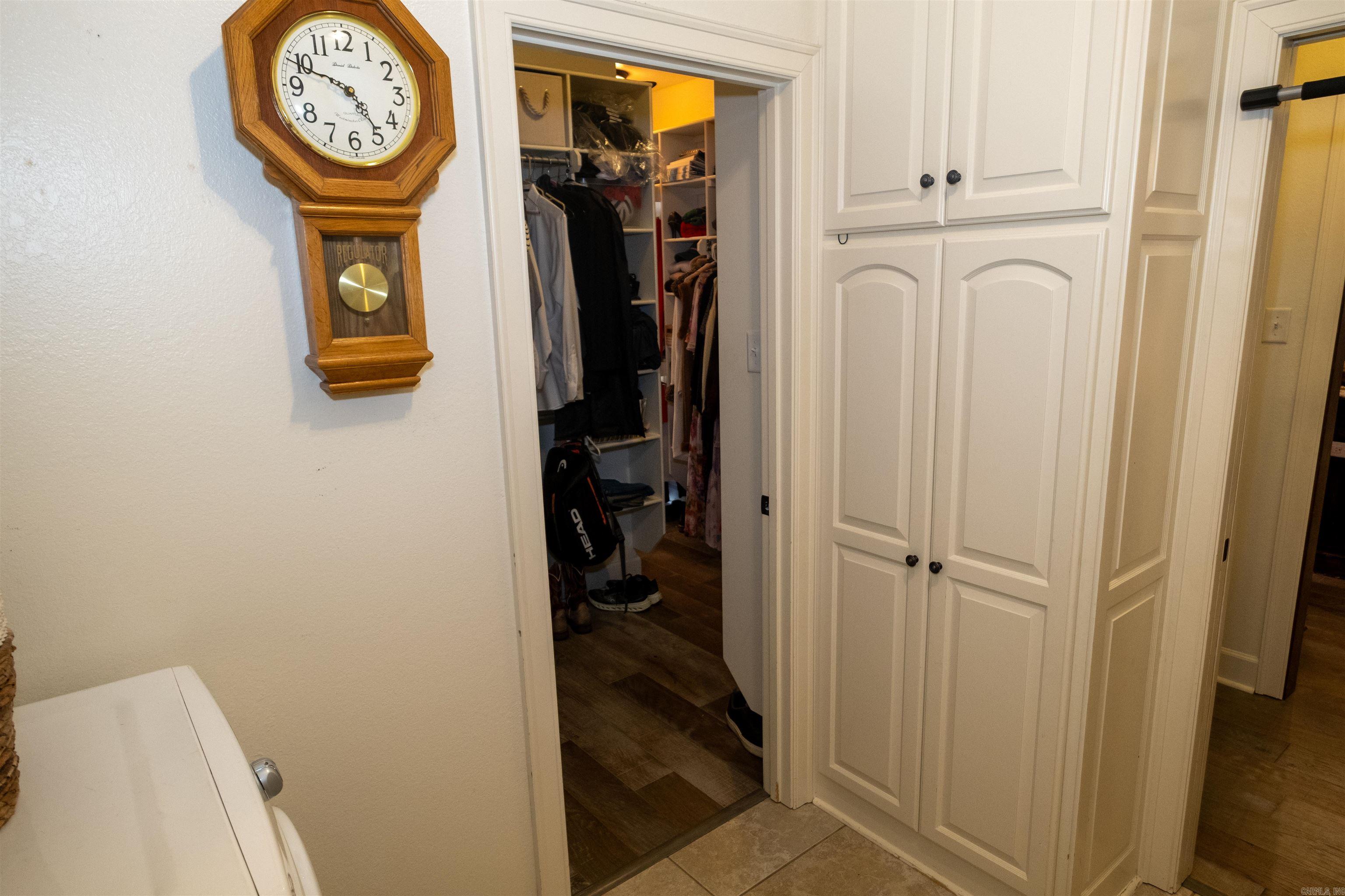 APPLEWOOD COVE - Residential