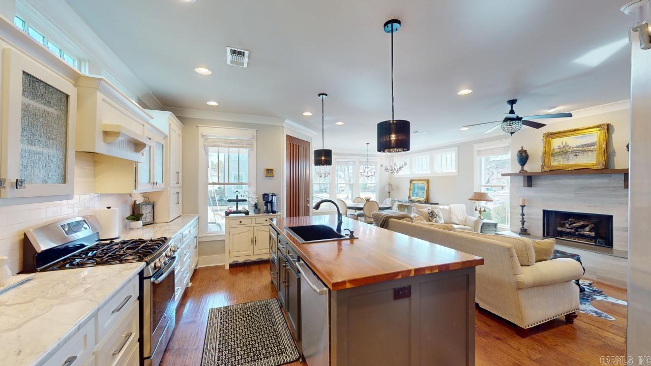 VILLAGE AT HENDRIX - Residential