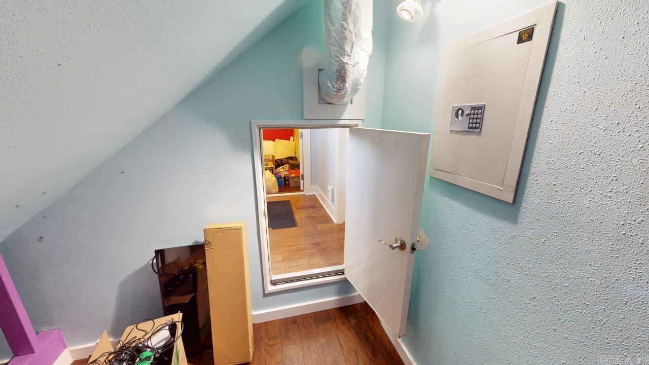 VILLAGE AT HENDRIX - Residential