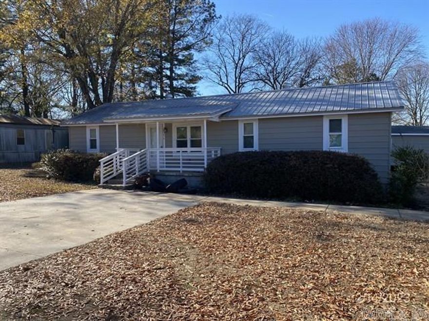 Cute house on dead end street. Just blocks from Oak Grove Elementary. Home features a covered front porch, large back yard for entertaining.  All offers must be submitted by the Buyer's agent via the RES.NET Agent Portal. If your offer is accepted, you agree to be responsible for an offer submission technology fee of $150.00. The fee will be collected and disbursed by the settlement agent and disbursed at the closing and settlement of the transaction. To submit your buyer's offer, simply click the link below. If you already have a RES.NET Agent account, you will be prompted to log in. If not, you will be prompted to create an account.  To begin, click or paste this link into your web browser: https://agent.res.net/Offers.aspx?-1792820