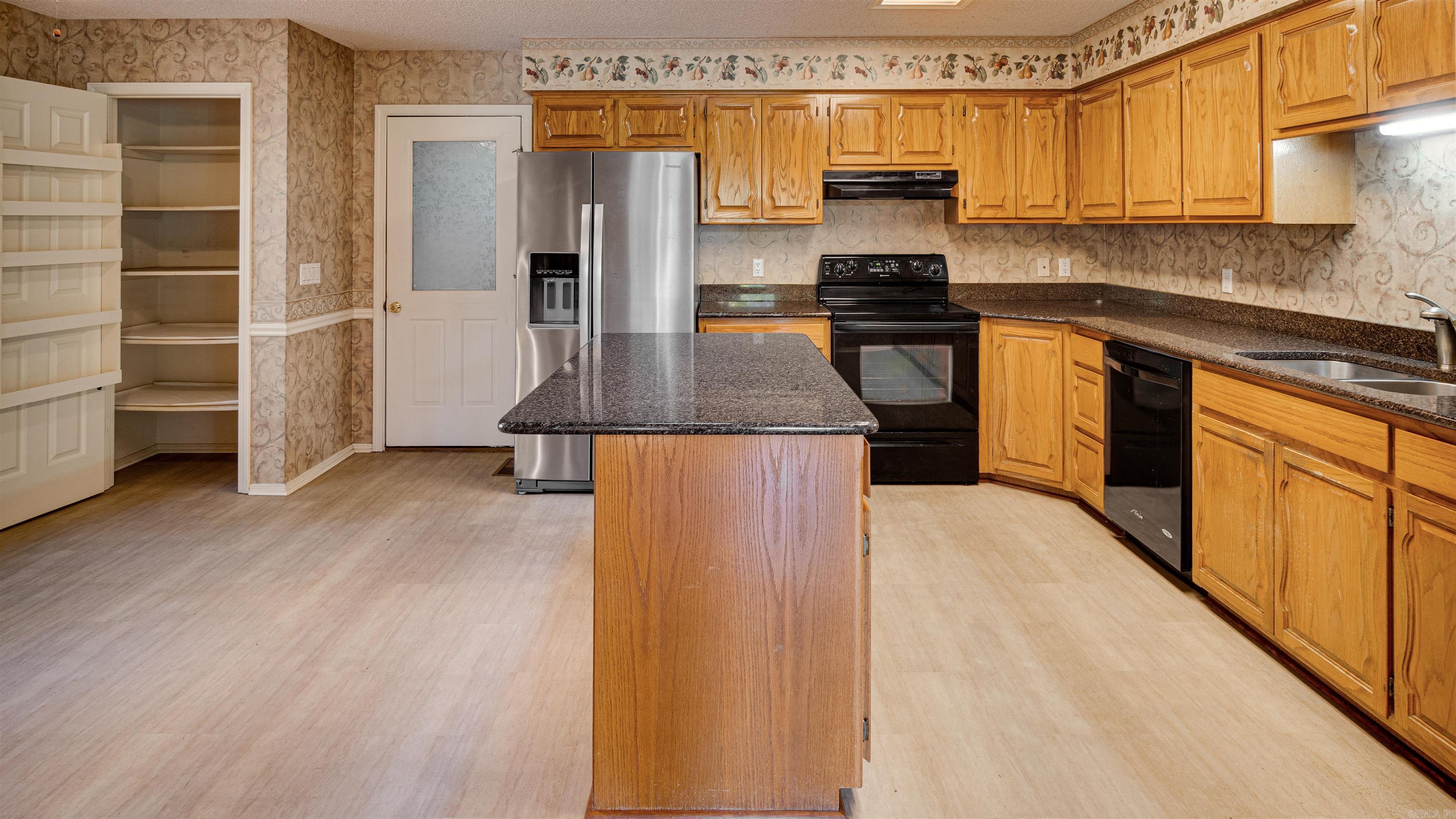 BALLESTEROS - Residential