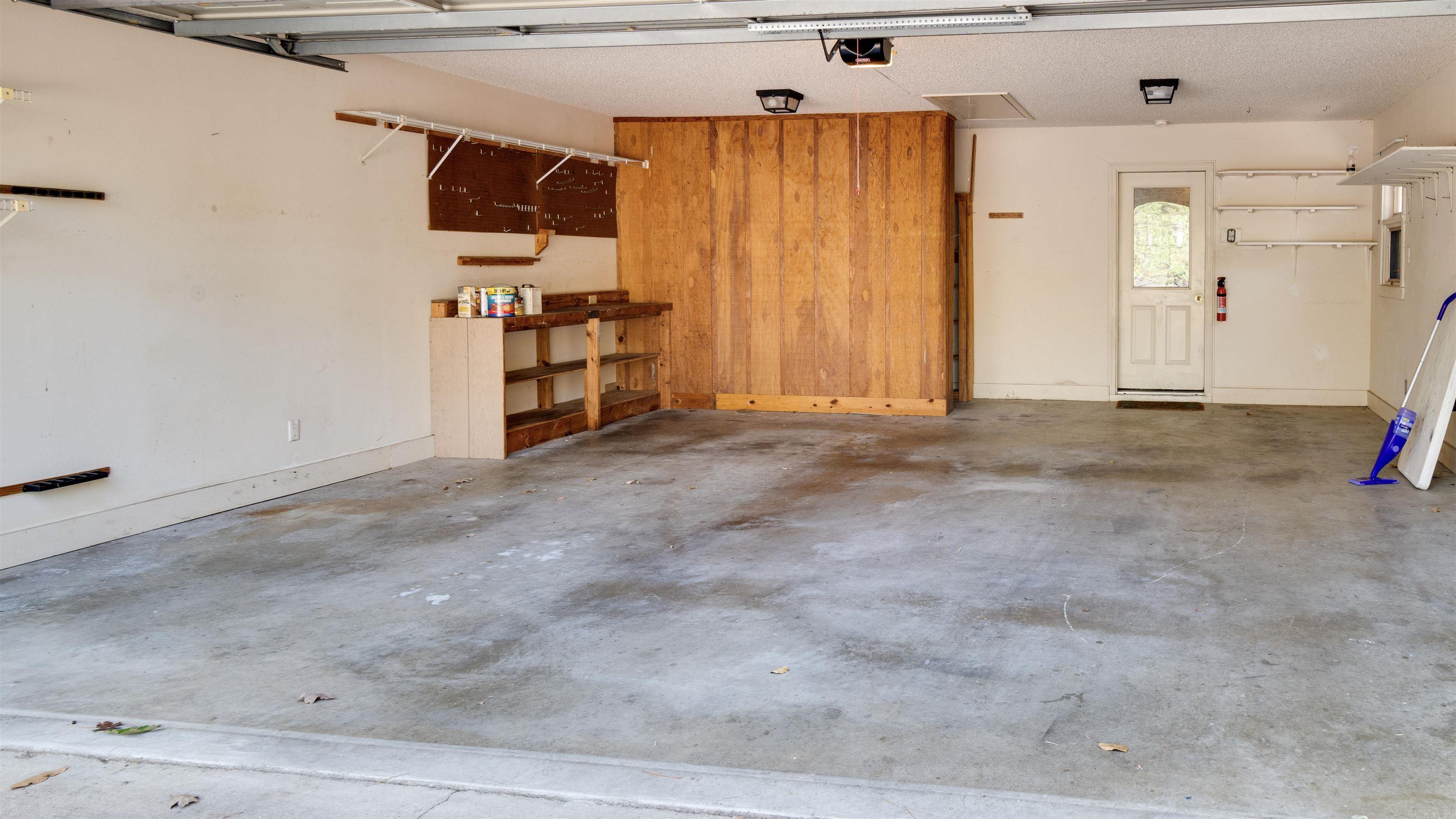 BALLESTEROS - Residential