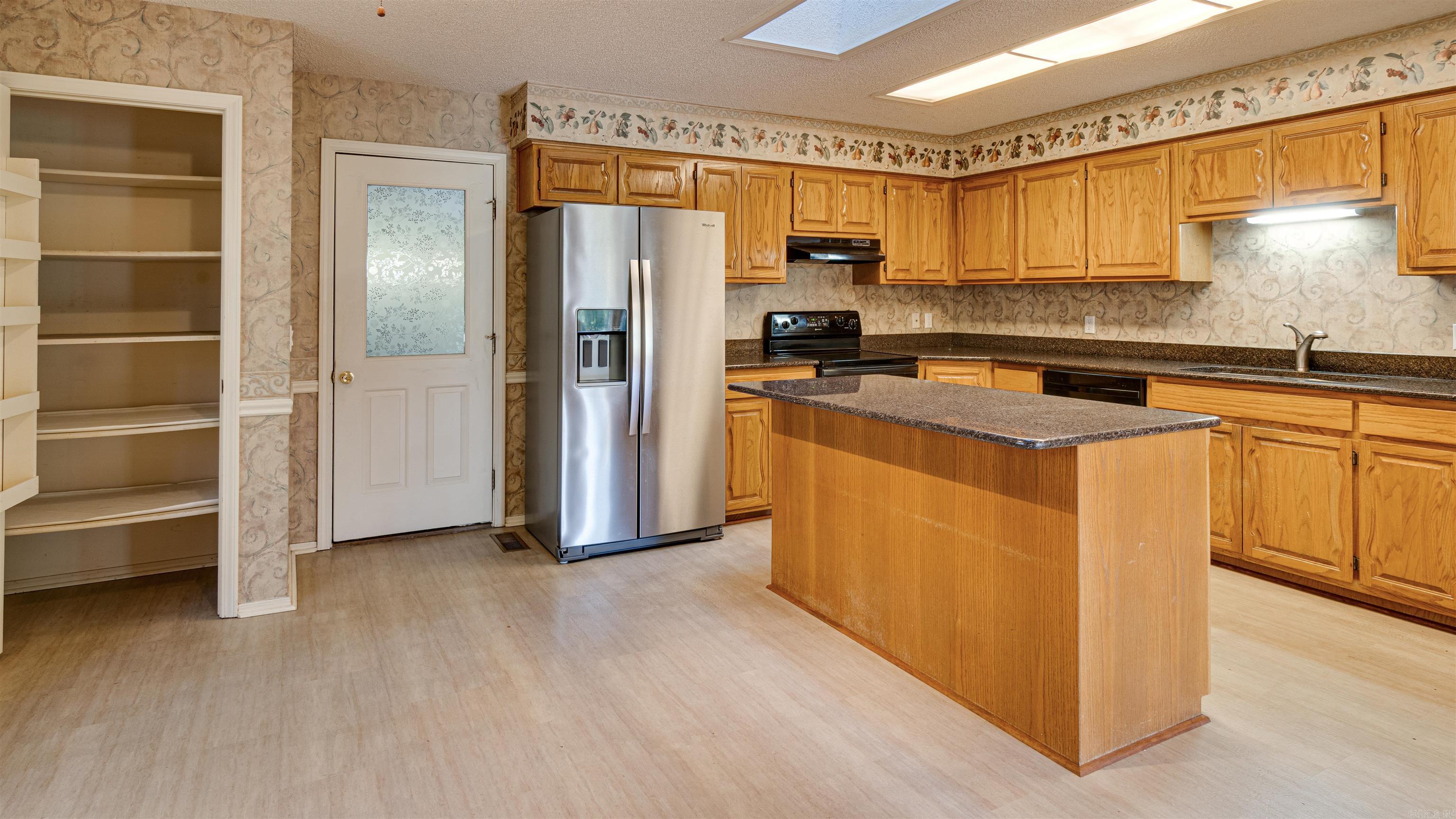 BALLESTEROS - Residential